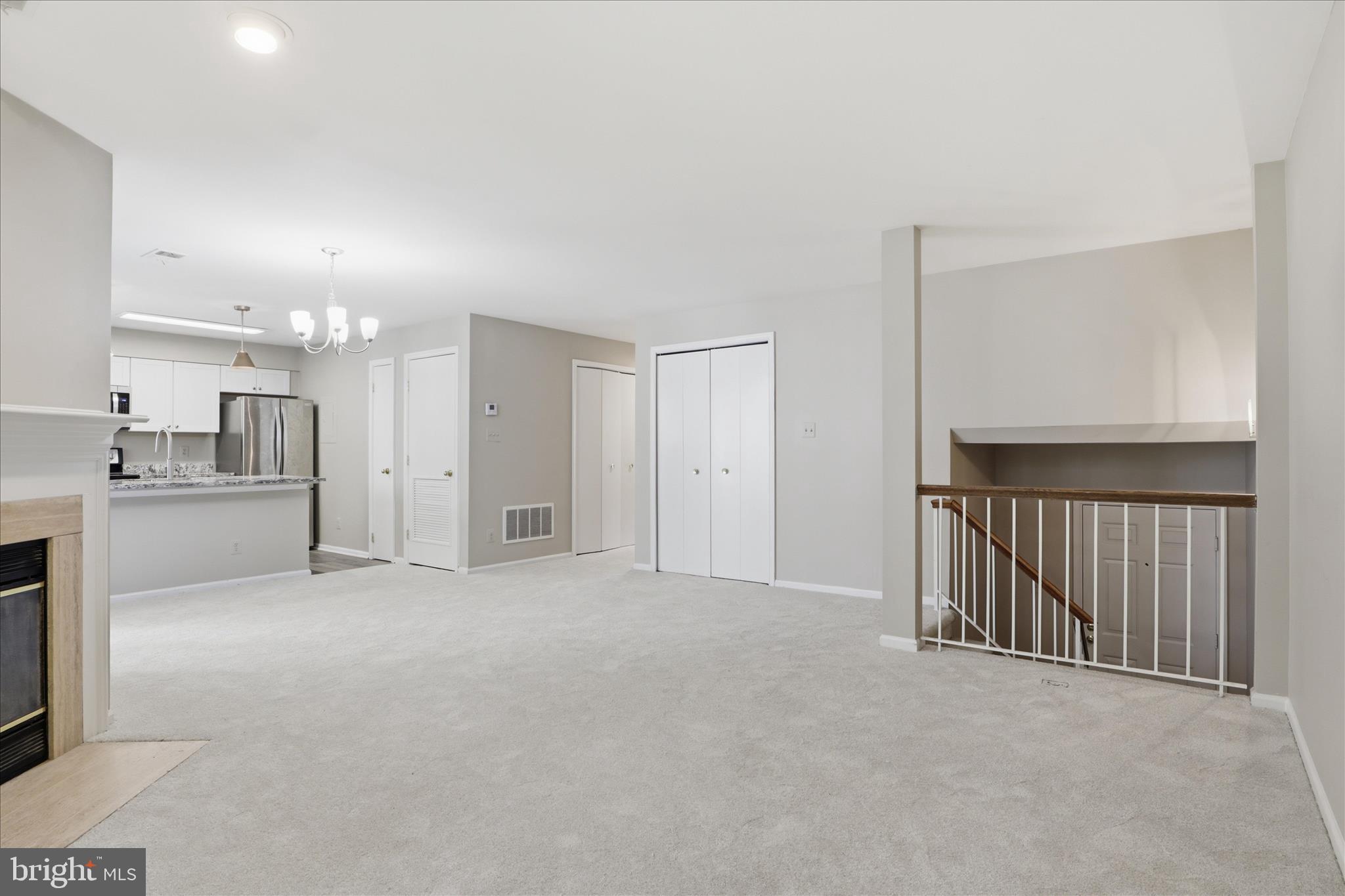 GRAYS POINTE - Residential