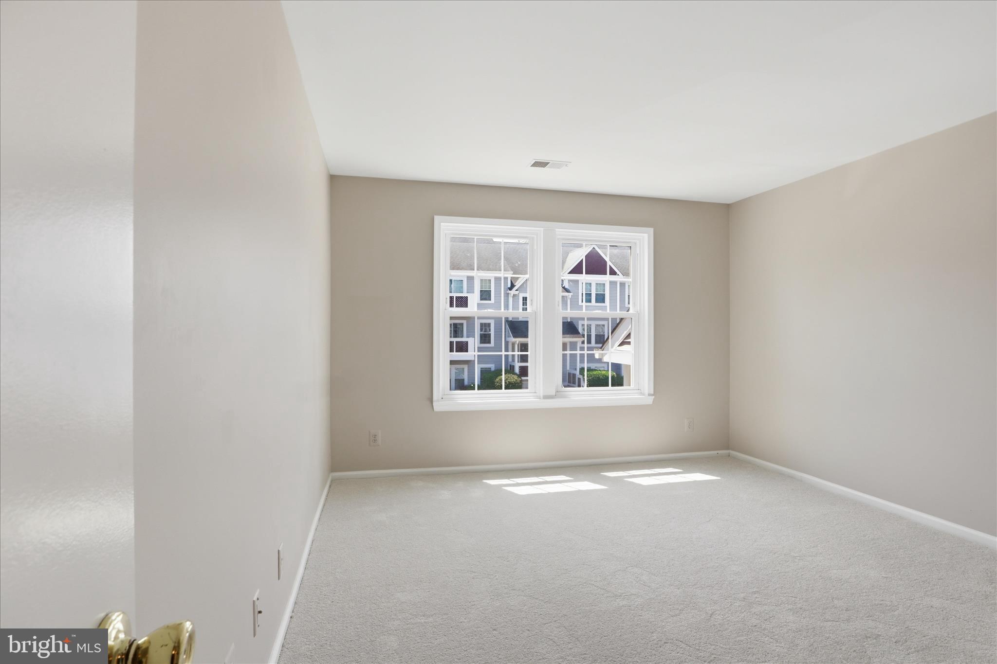 GRAYS POINTE - Residential