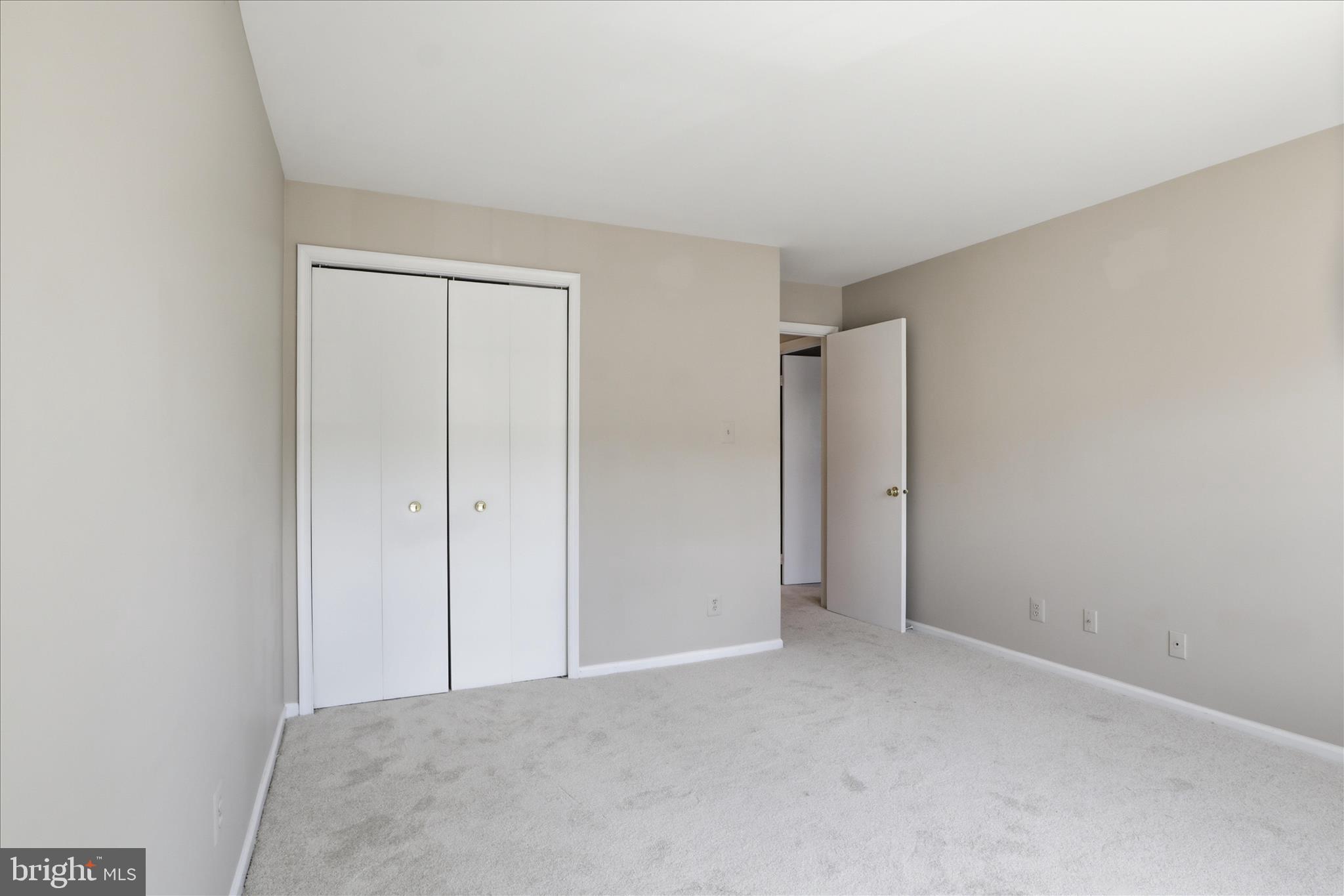 GRAYS POINTE - Residential