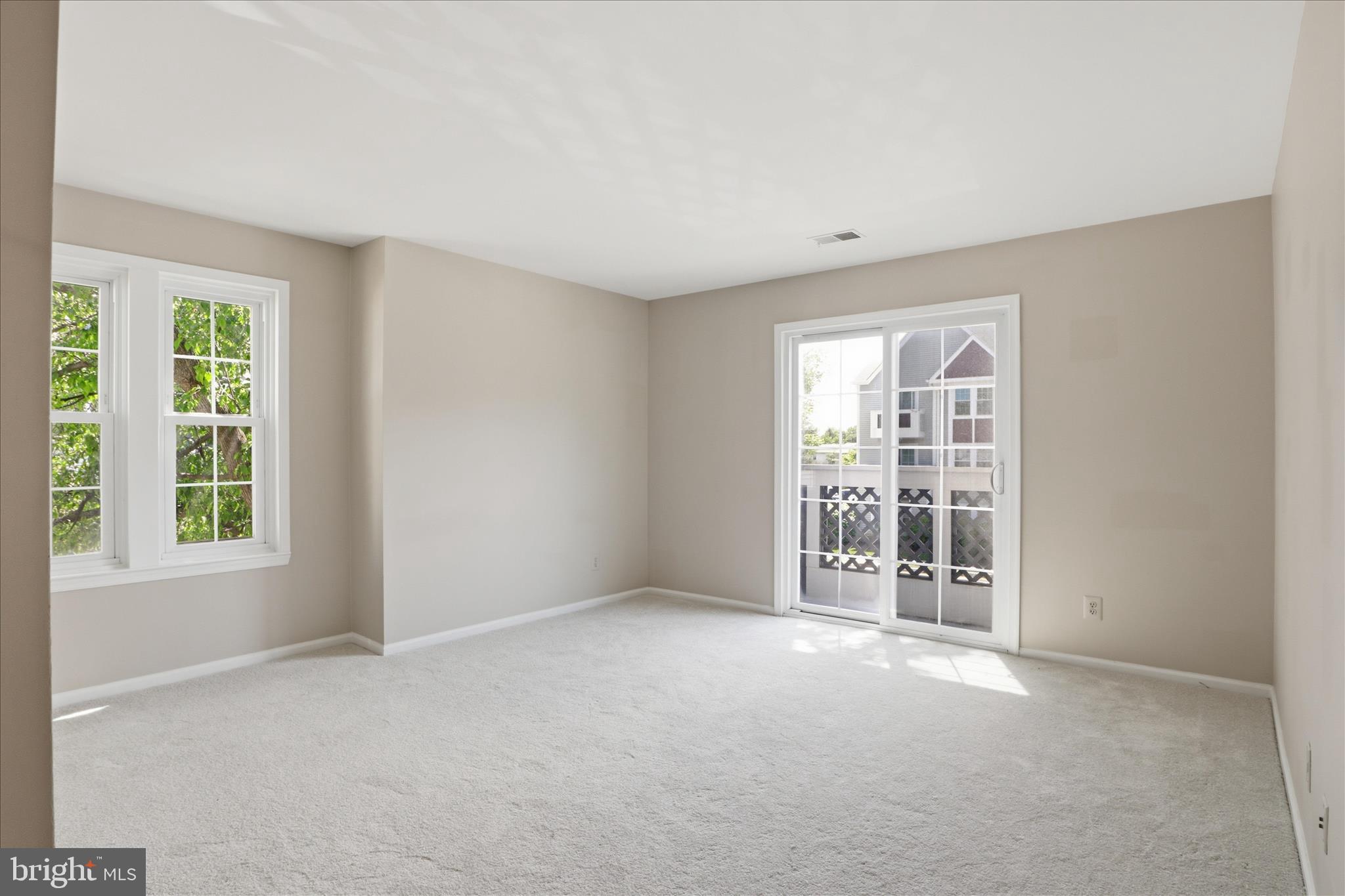 GRAYS POINTE - Residential