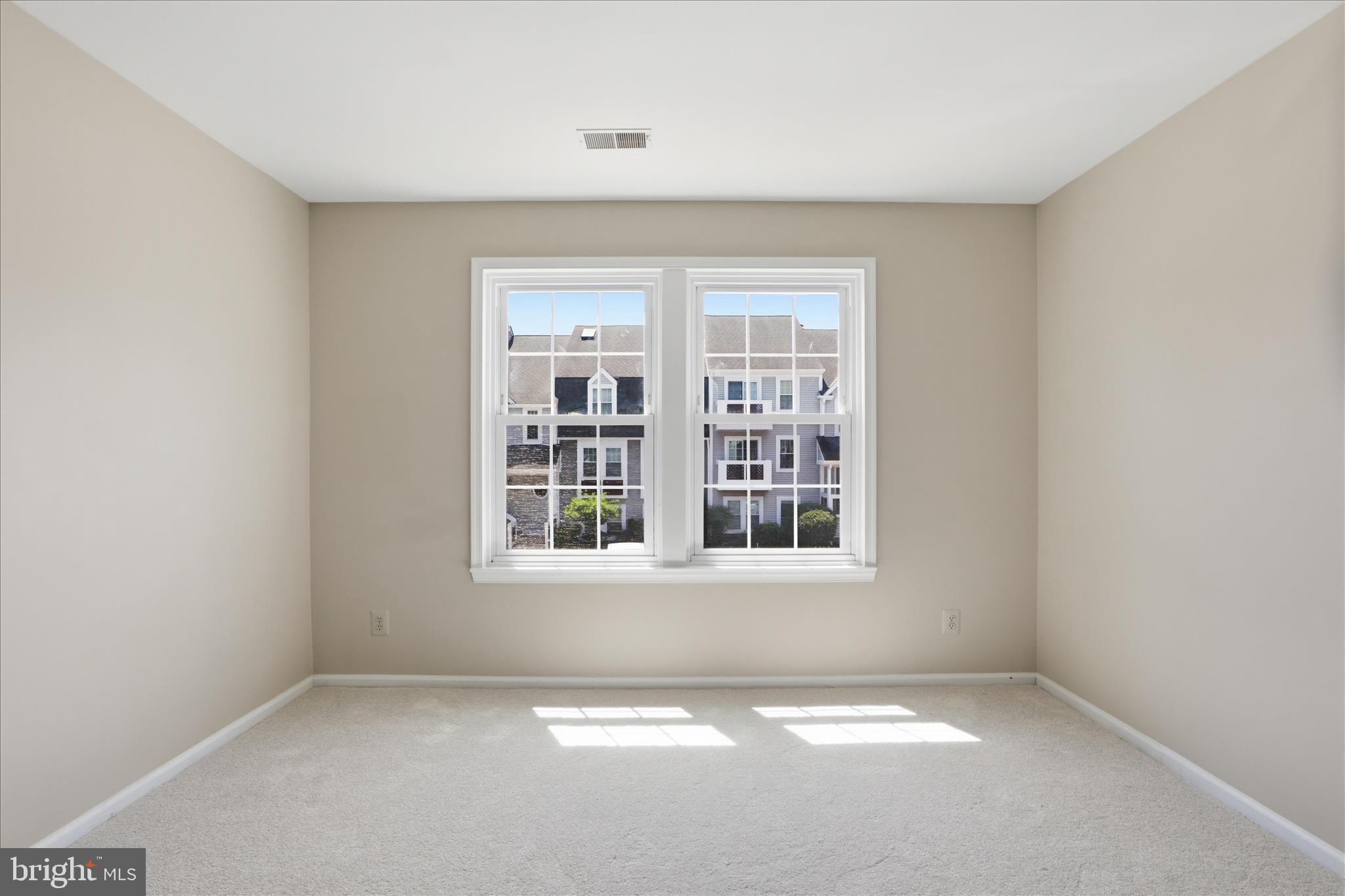 GRAYS POINTE - Residential