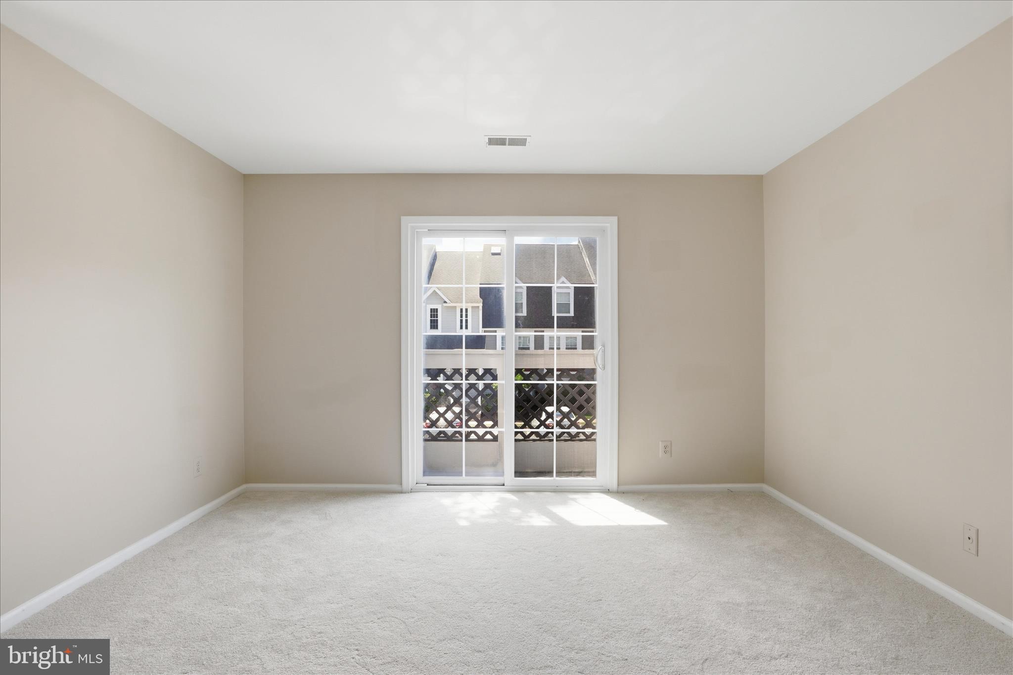 GRAYS POINTE - Residential