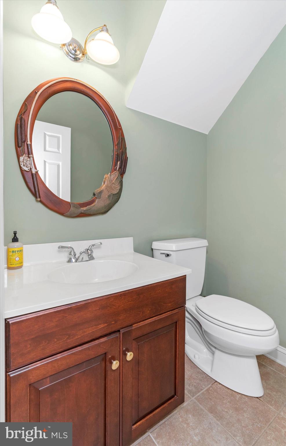 COUNTRY WALK - Residential