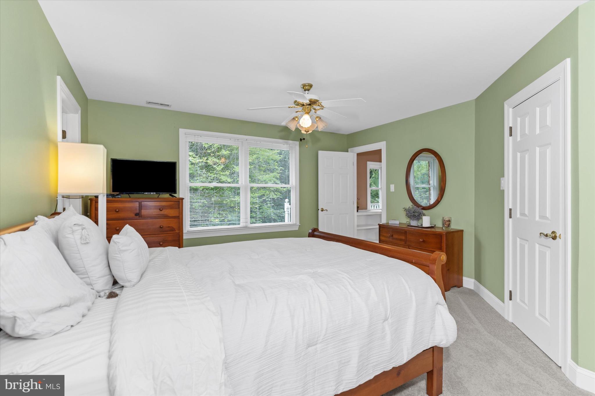 COUNTRY WALK - Residential