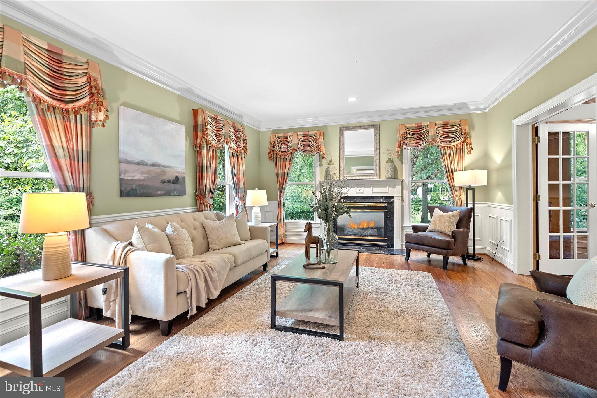 COUNTRY WALK - Residential