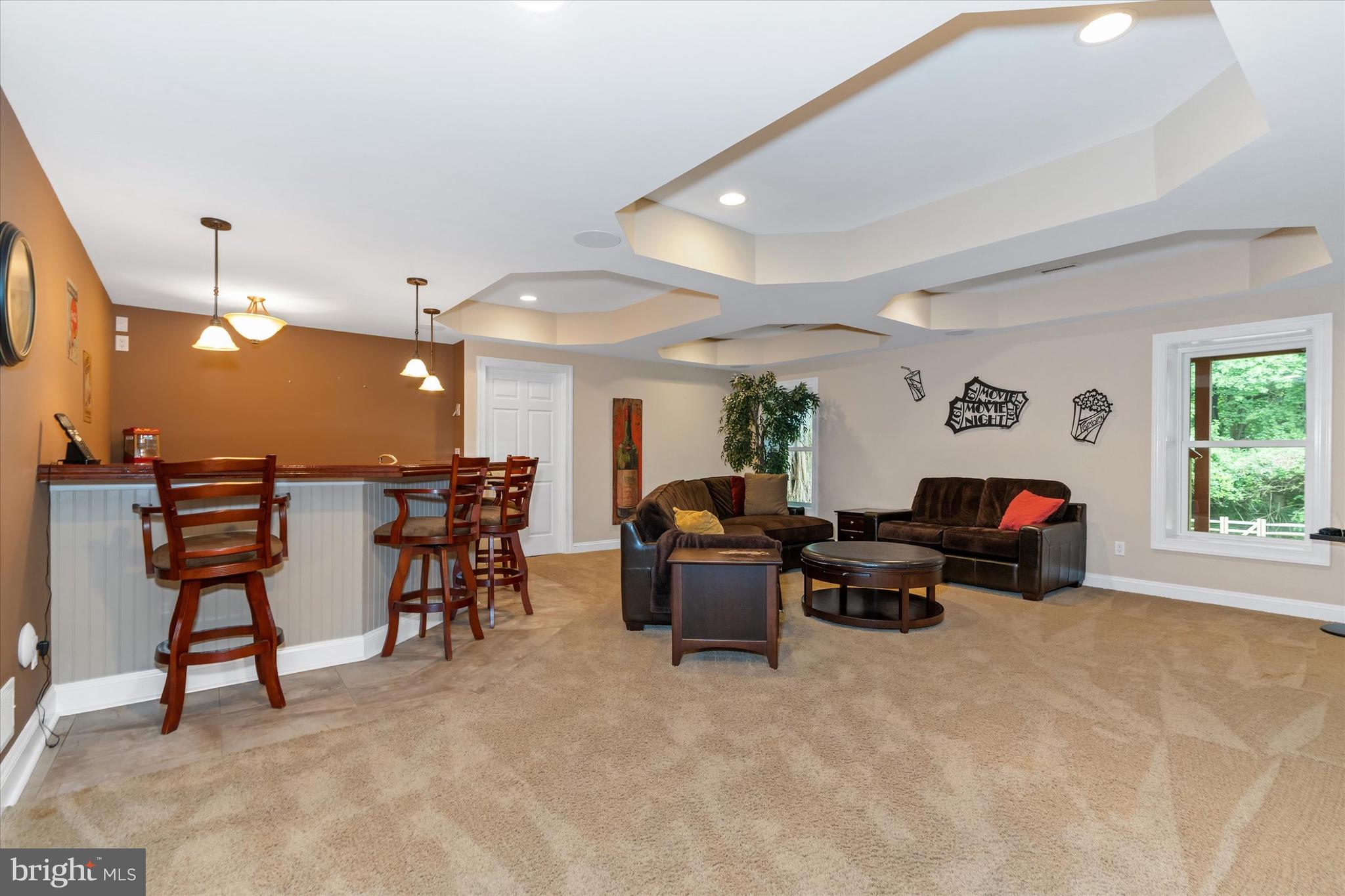 COUNTRY WALK - Residential