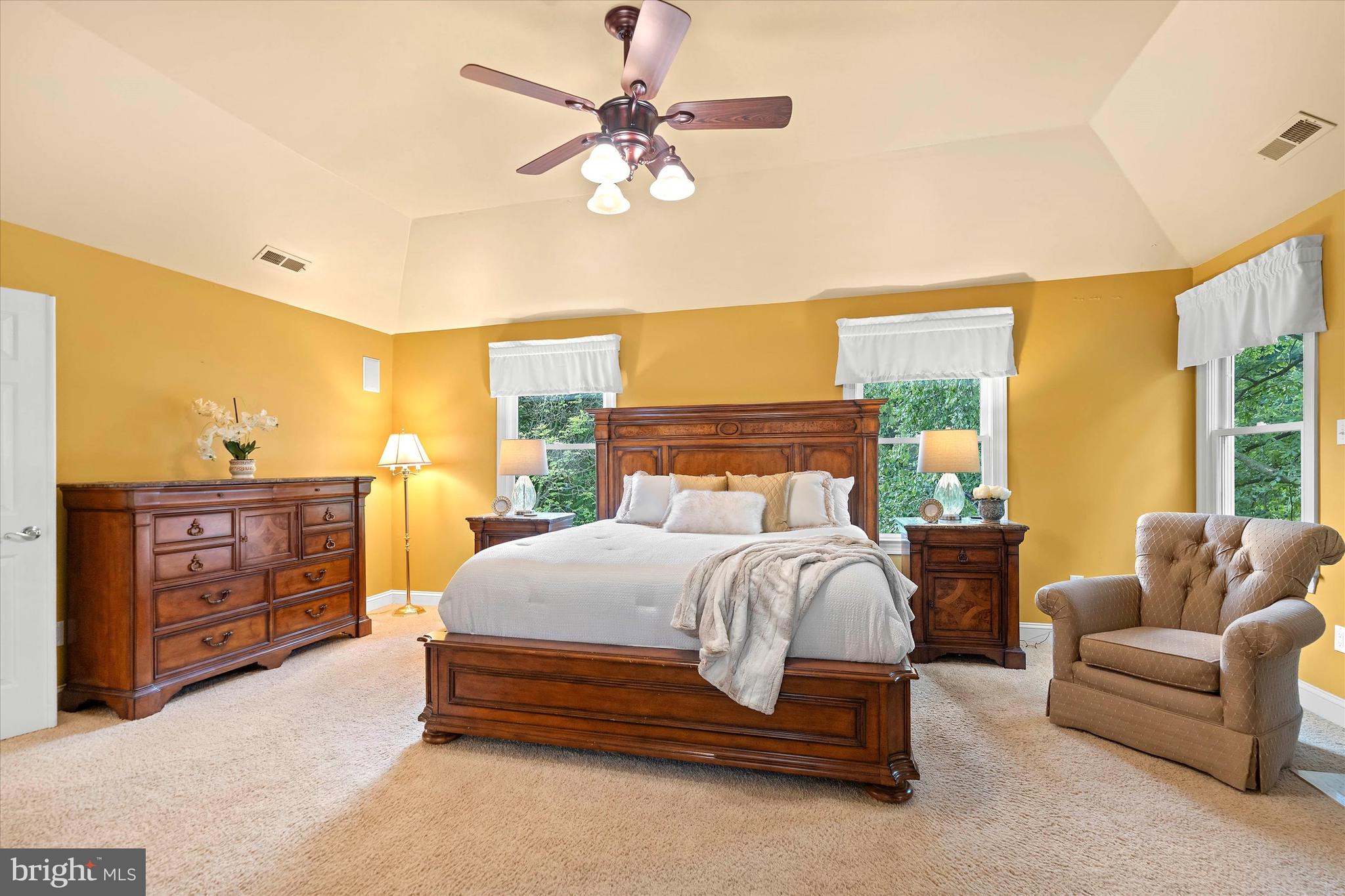 COUNTRY WALK - Residential