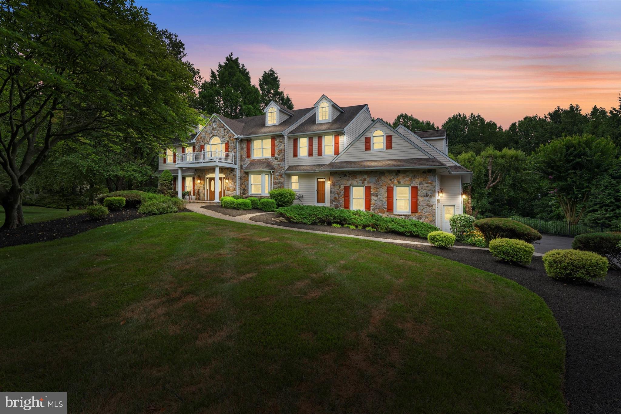 COUNTRY WALK - Residential