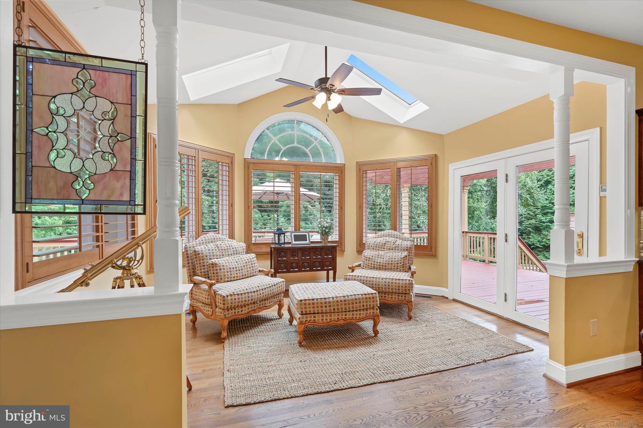 COUNTRY WALK - Residential