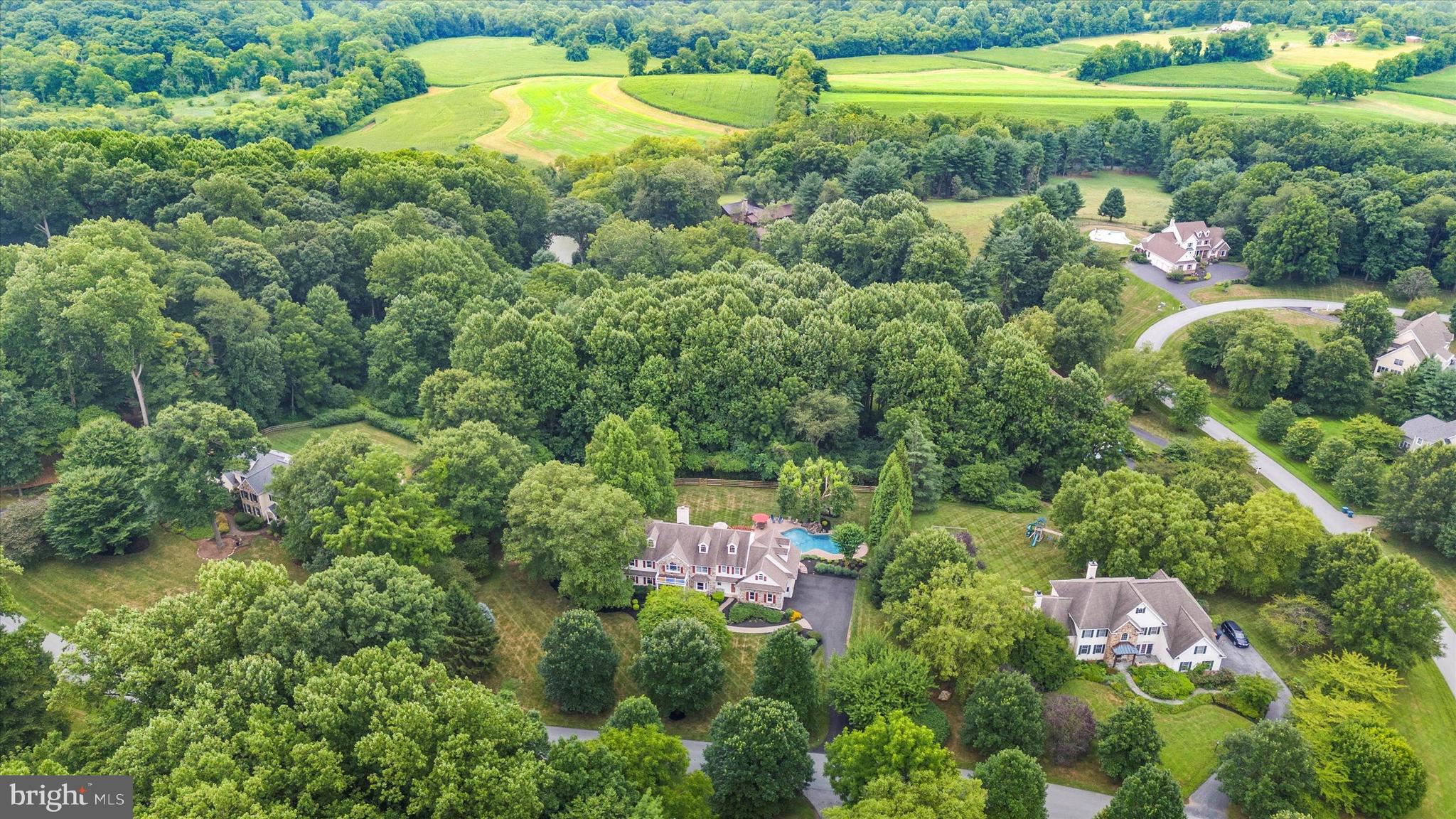 COUNTRY WALK - Residential