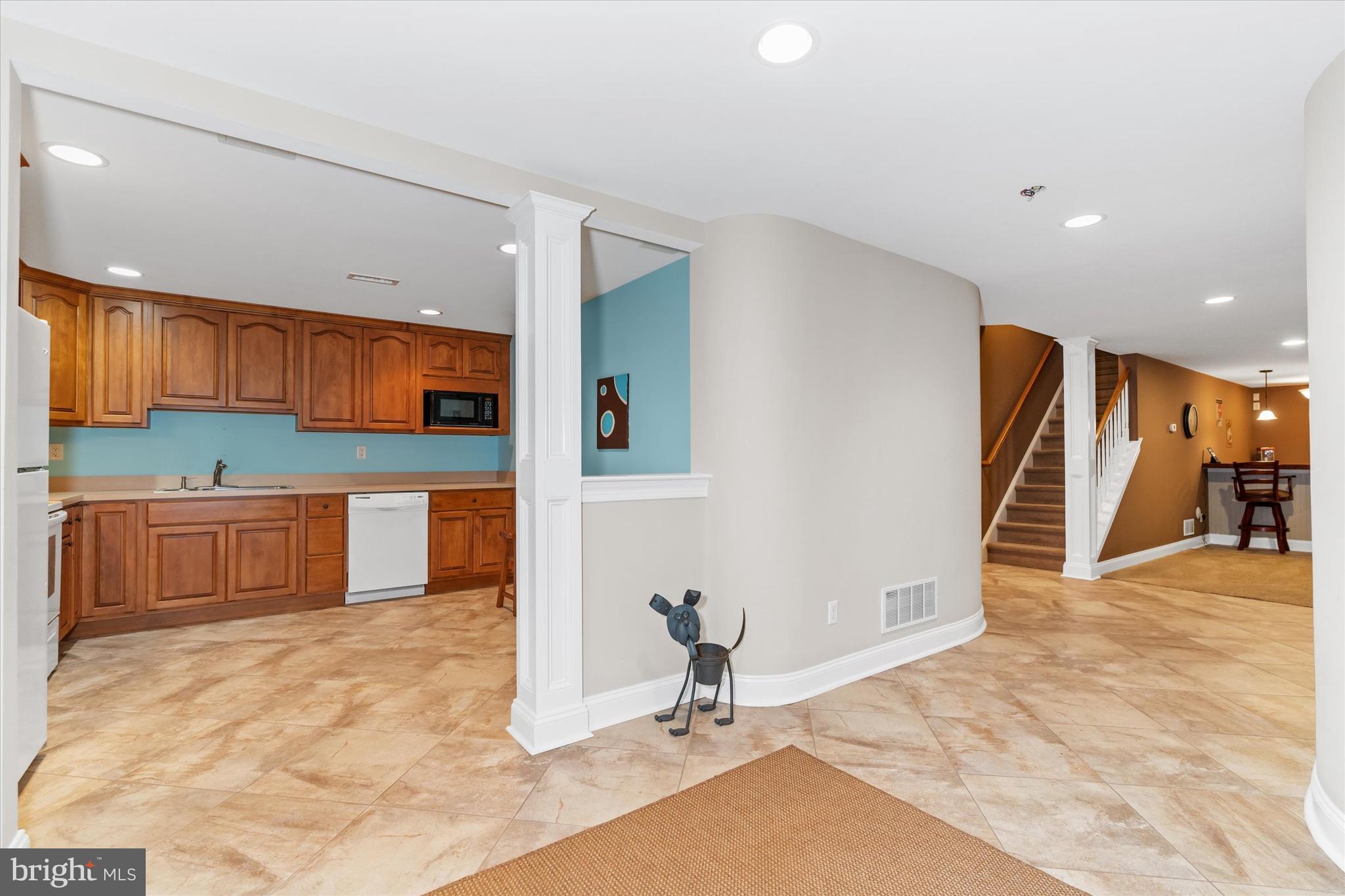 COUNTRY WALK - Residential