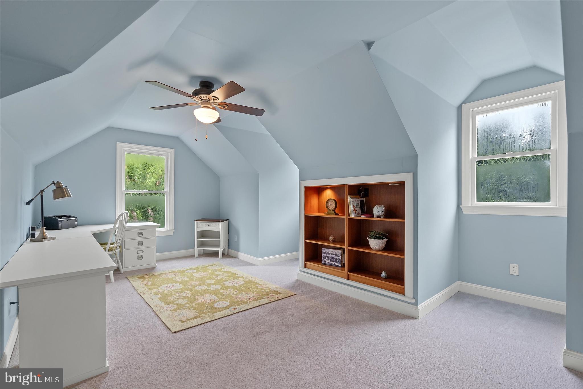 COUNTRY WALK - Residential