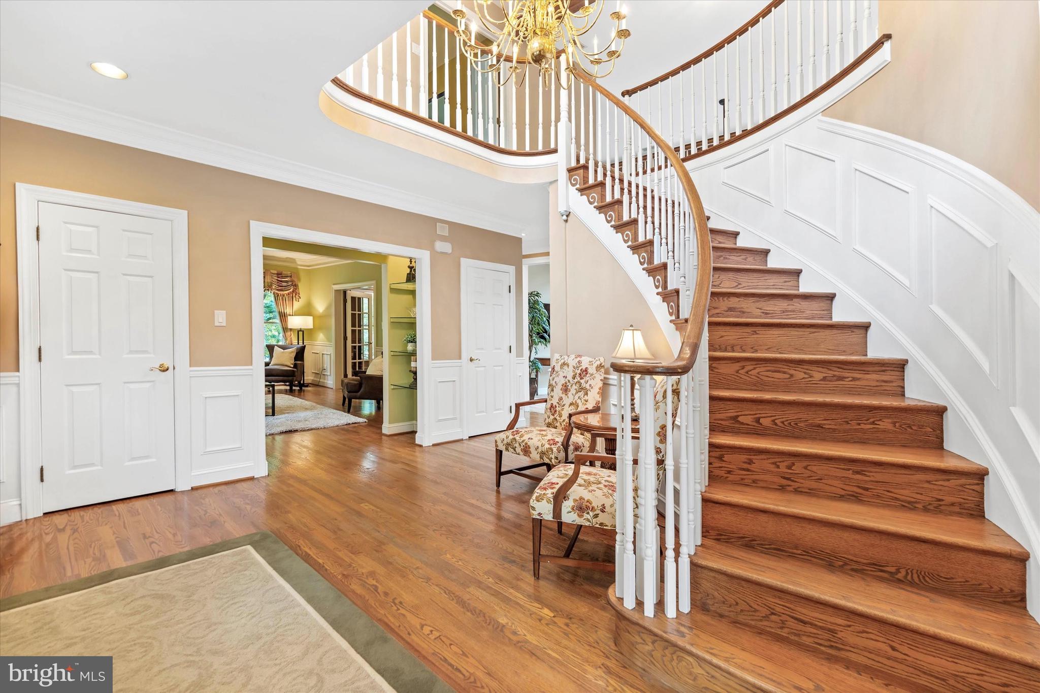 COUNTRY WALK - Residential