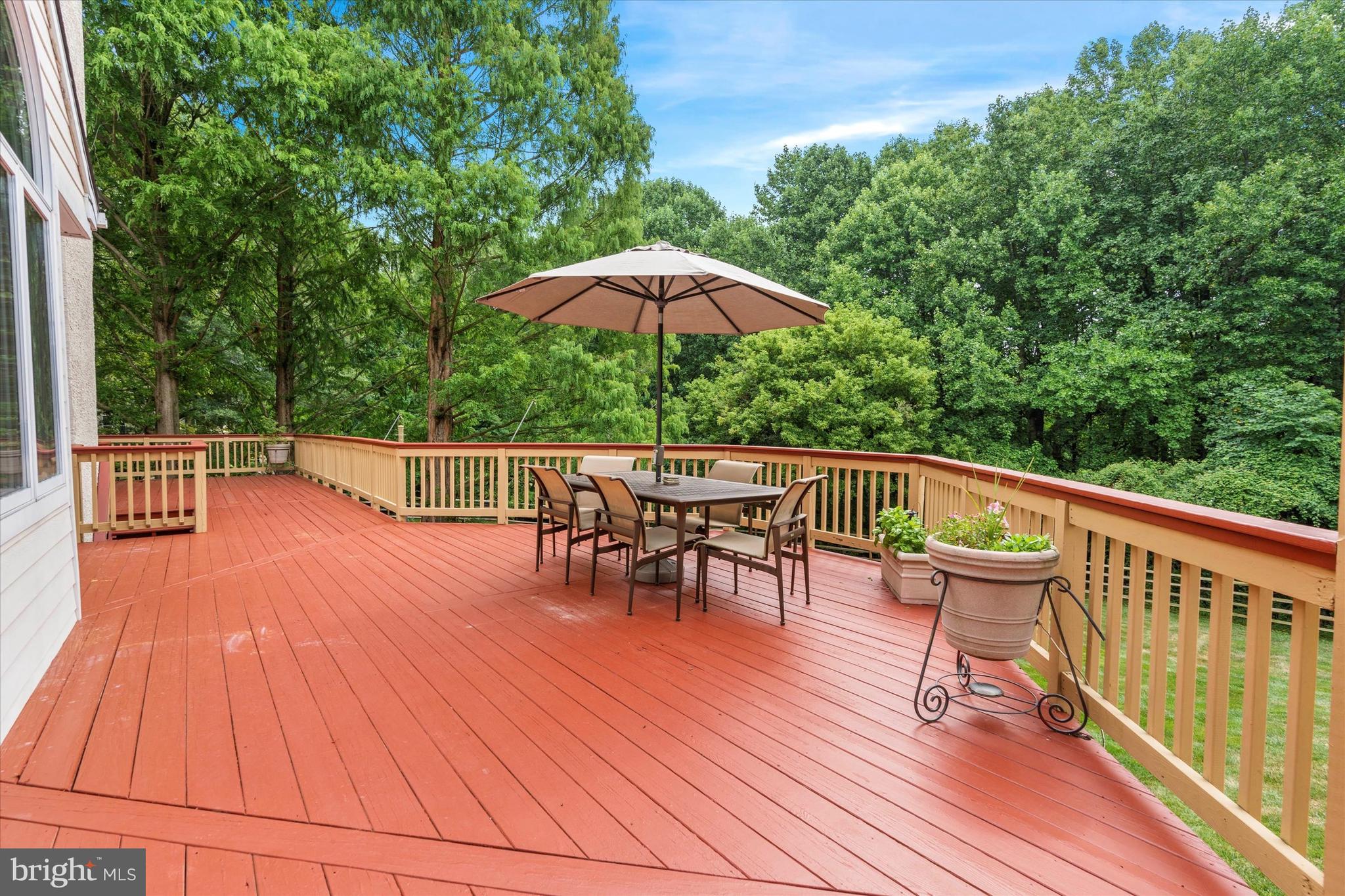 COUNTRY WALK - Residential