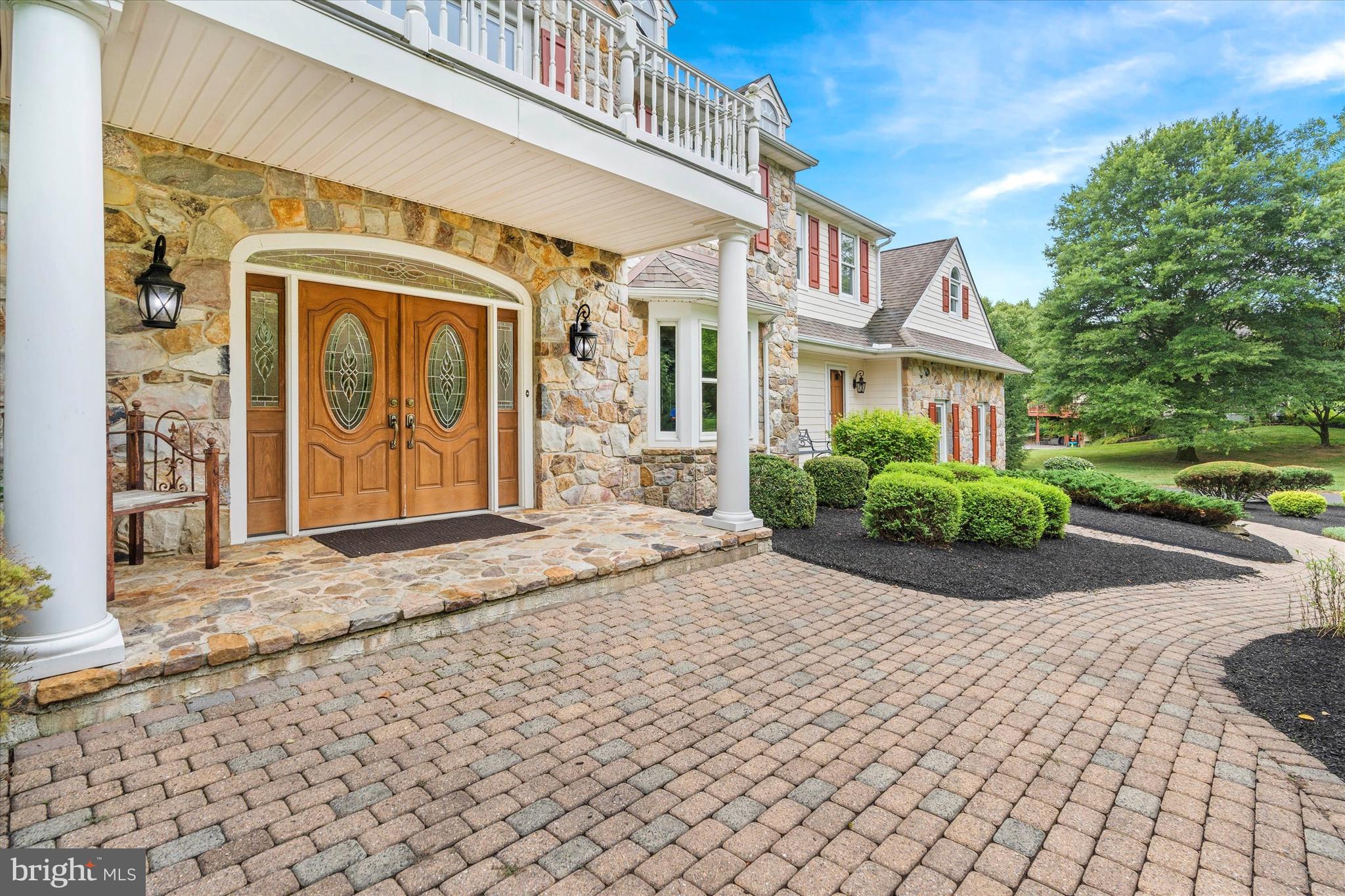 COUNTRY WALK - Residential