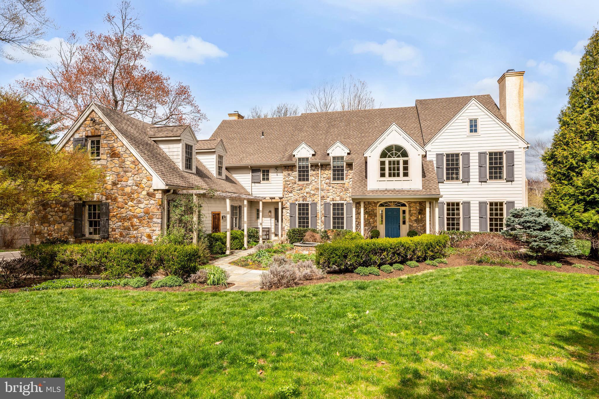 607 NEWTOWN ROAD