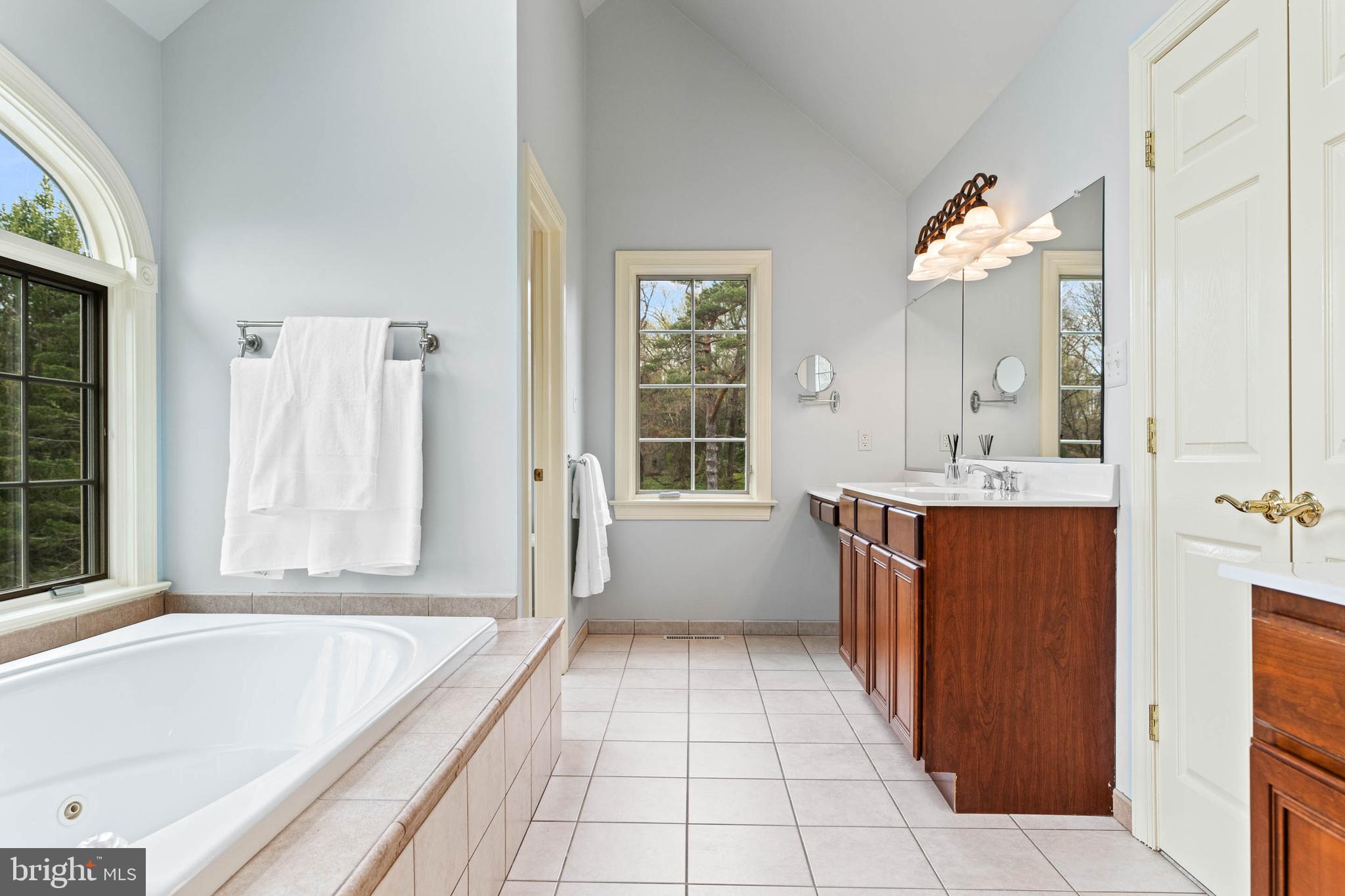 LEOPARD LAKES - Residential