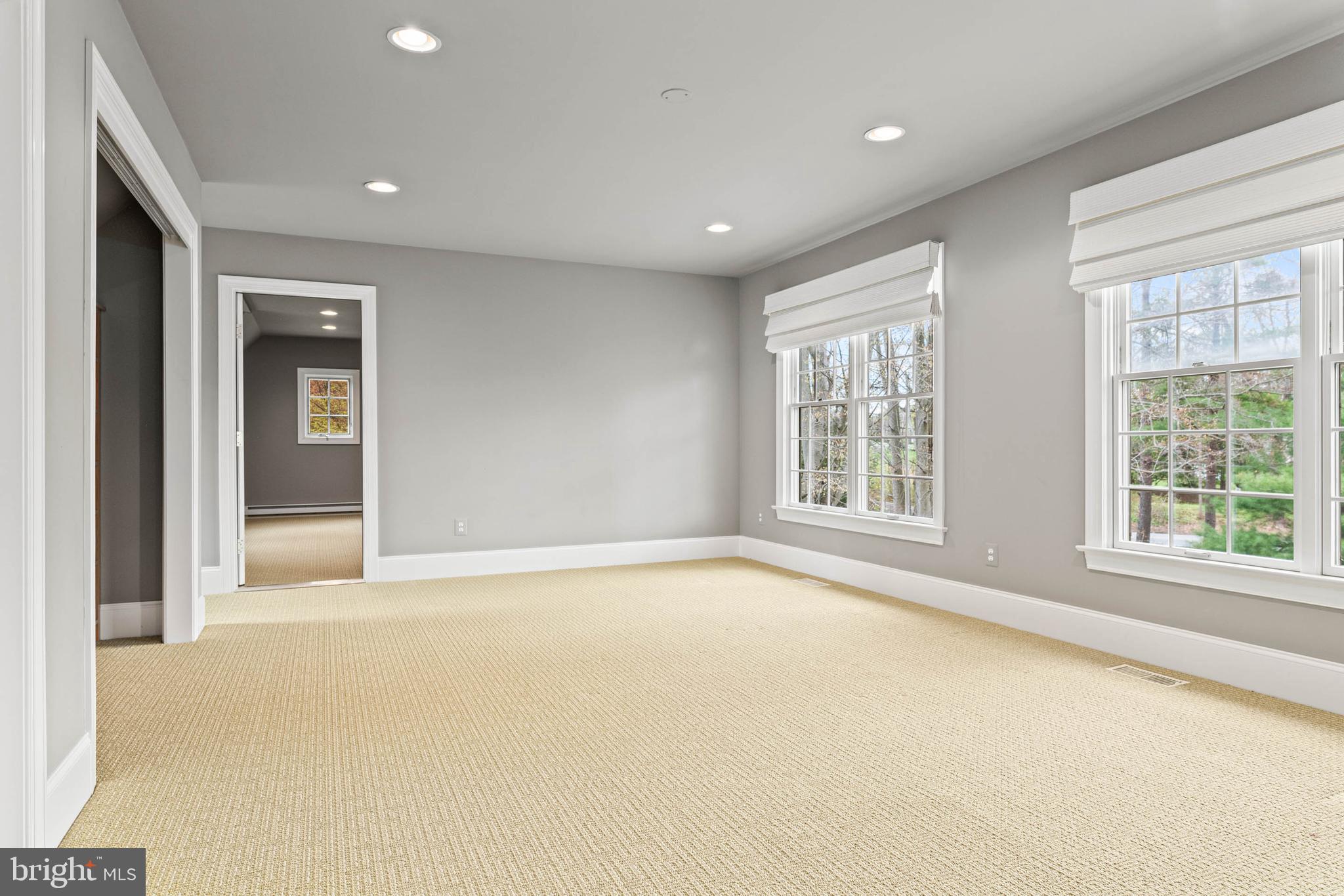 LEOPARD LAKES - Residential