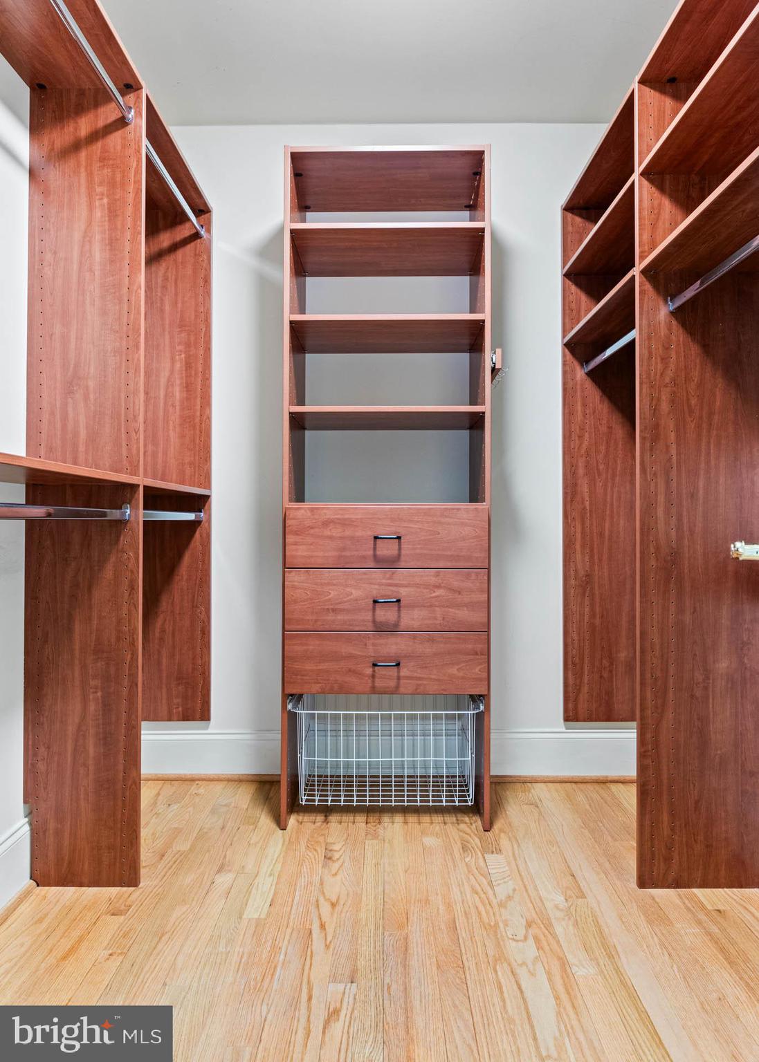 LEOPARD LAKES - Residential