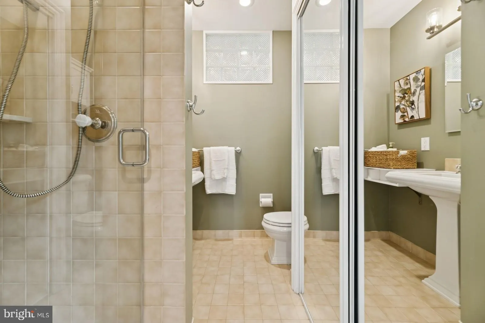 Princeton, New Jersey 08540, United States, 3 Bedrooms Bedrooms, ,3 BathroomsBathrooms,Residential,Active,140326