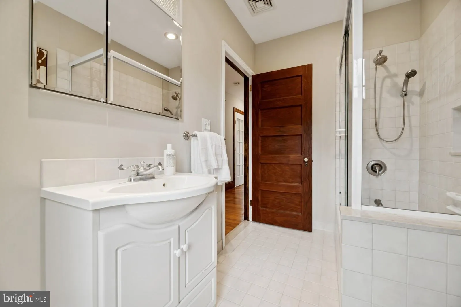 Princeton, New Jersey 08540, United States, 3 Bedrooms Bedrooms, ,3 BathroomsBathrooms,Residential,Active,140326