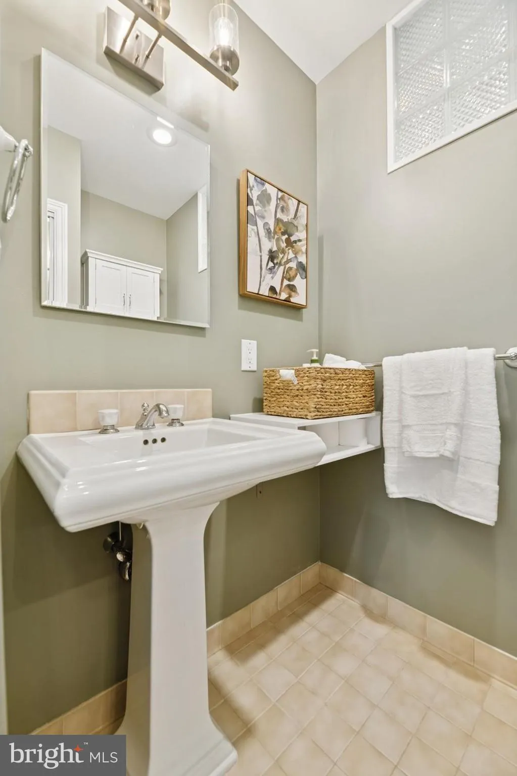 Princeton, New Jersey 08540, United States, 3 Bedrooms Bedrooms, ,3 BathroomsBathrooms,Residential,Active,140326