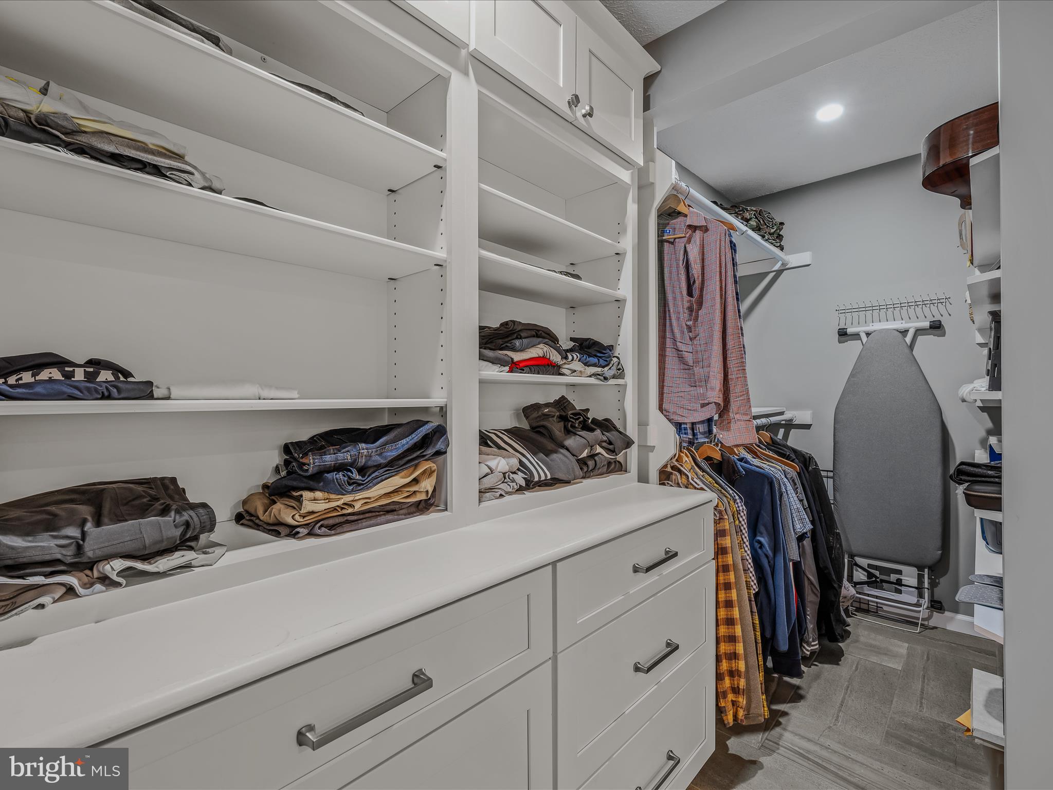 WEST BLAKELEY - Residential