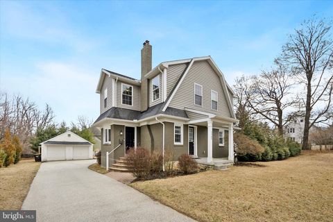1065 OLD LANCASTER ROAD BERWYN PA 19312