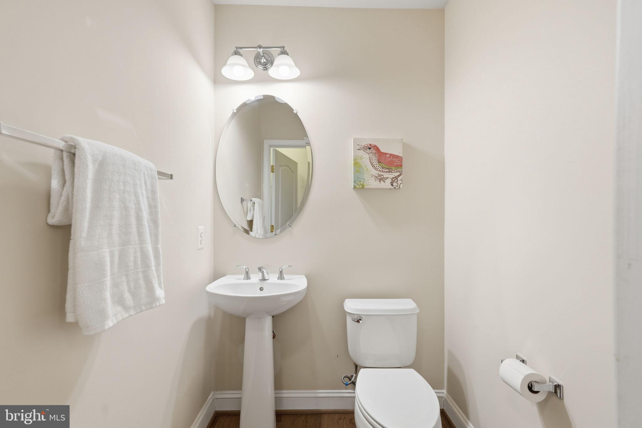 SAINTSBURY PLAZA - Residential