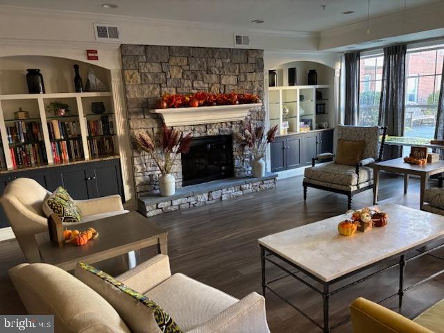 2905 SAINTSBURY PLAZA 312