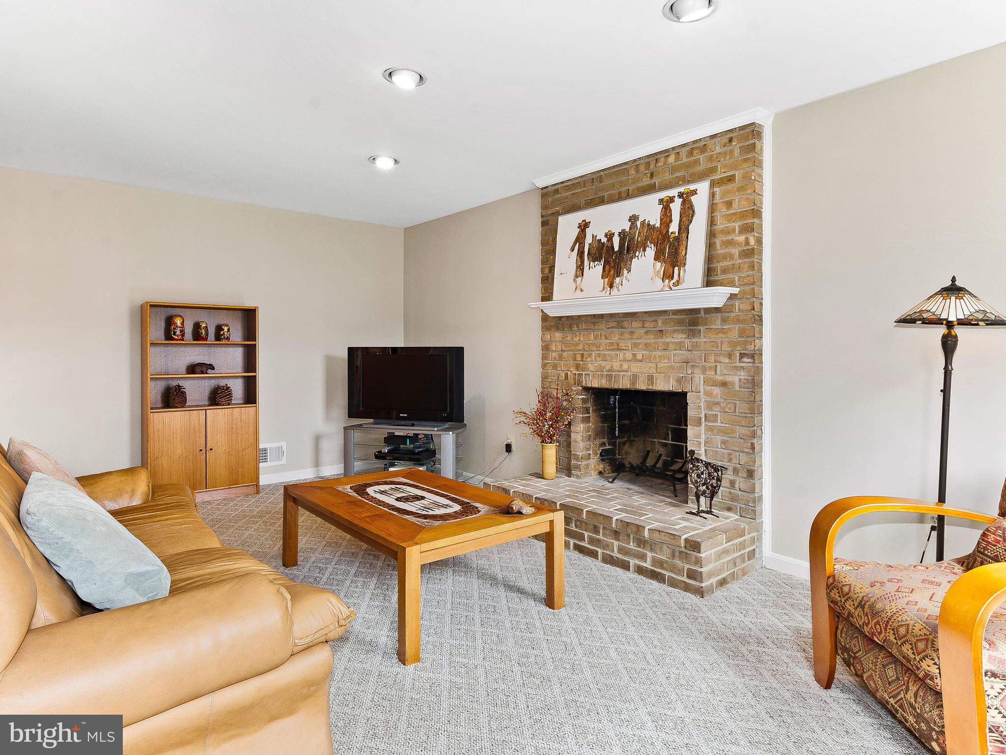 MILLS FARM - Residential