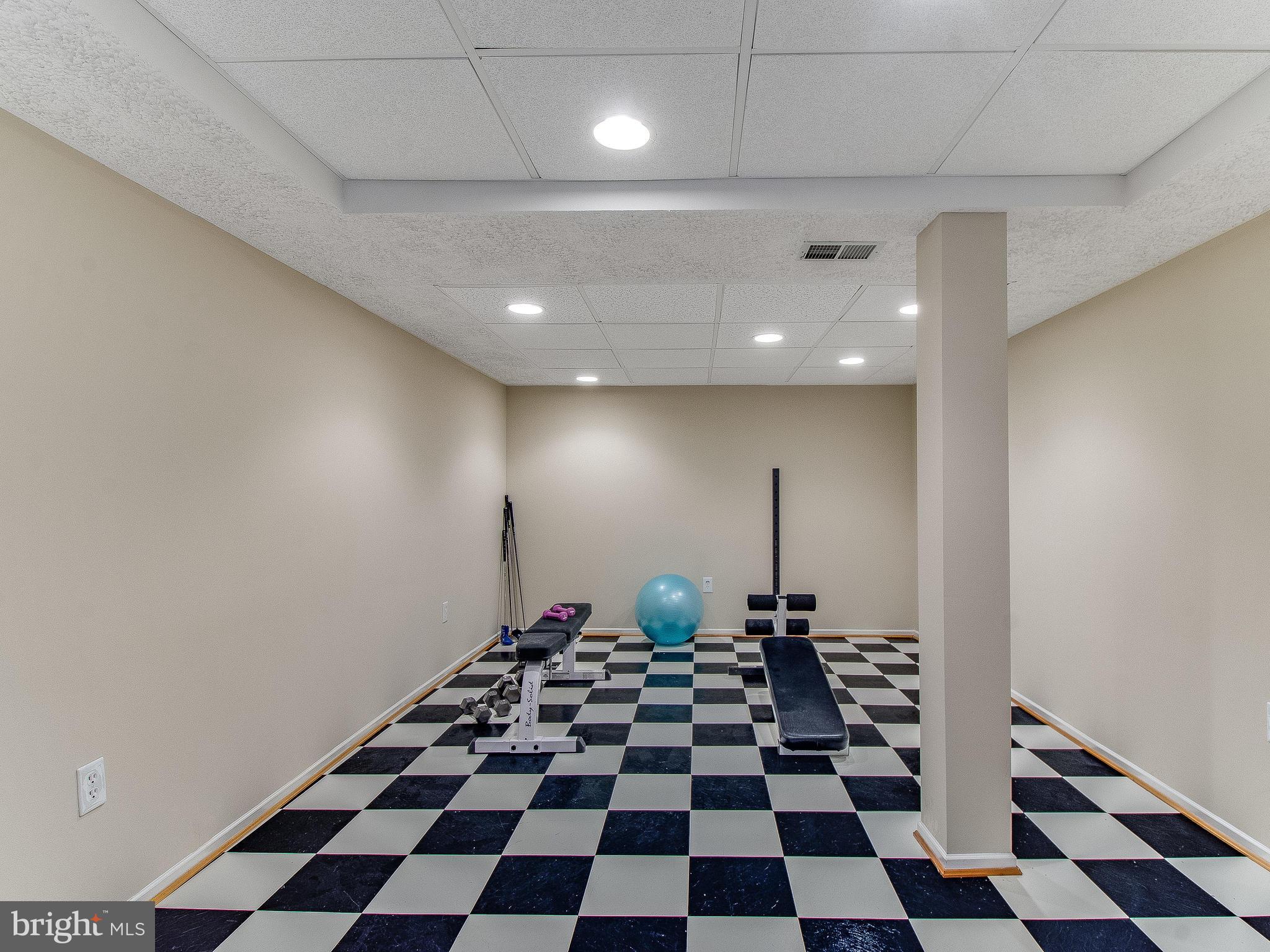 MILLS FARM - Residential