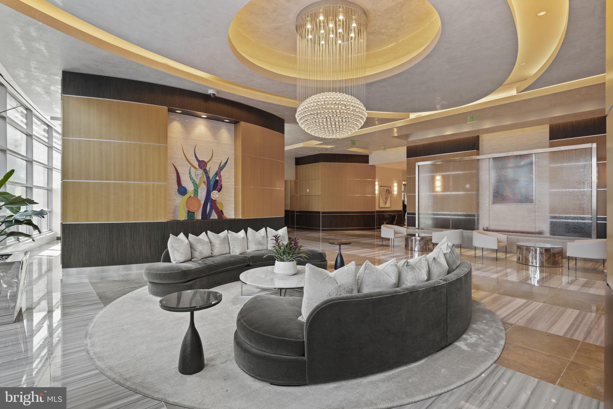 ROSSLYN - Residential