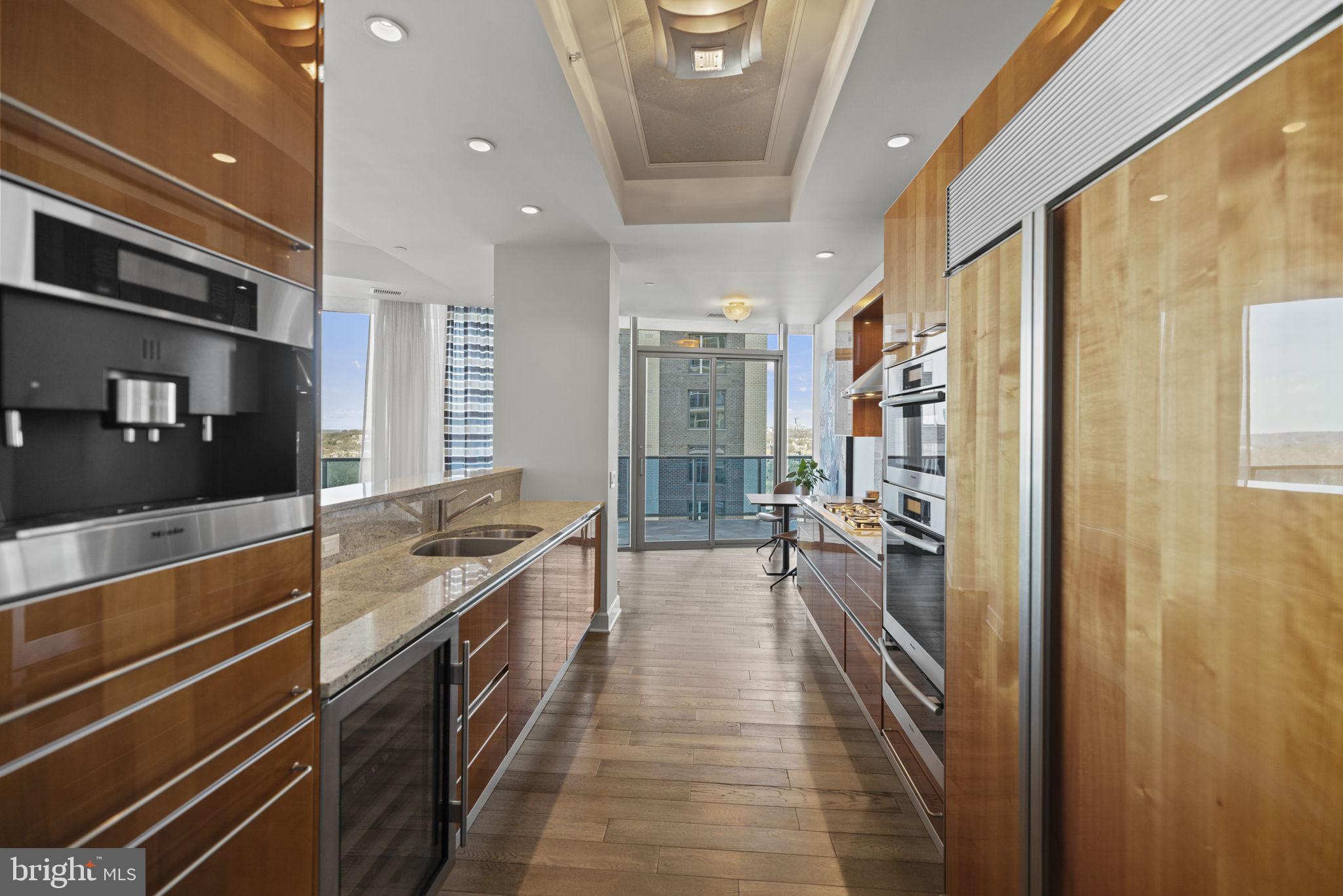 ROSSLYN - Residential