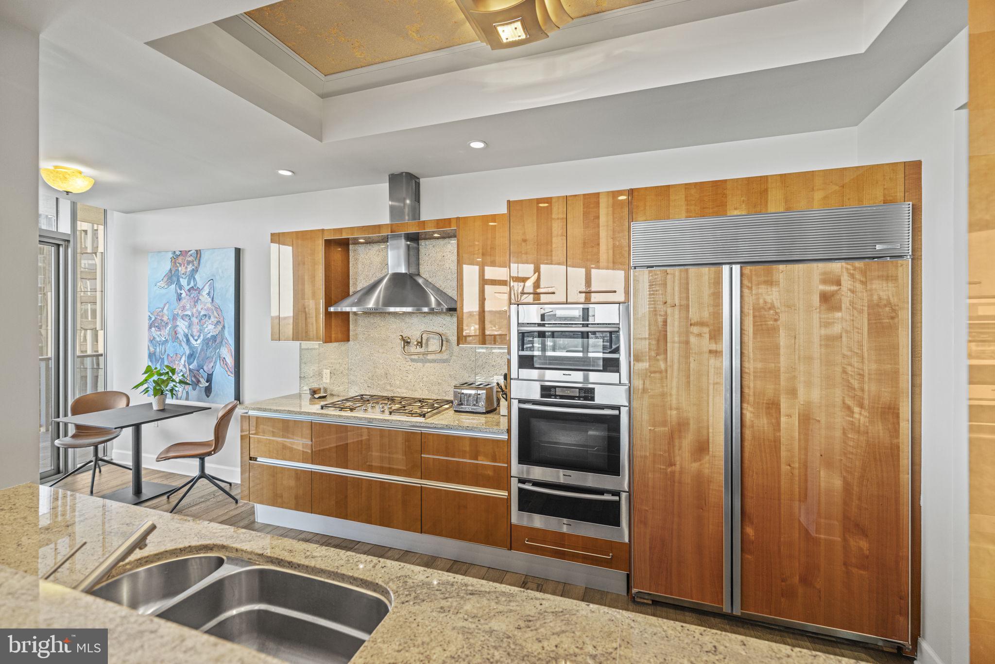 ROSSLYN - Residential