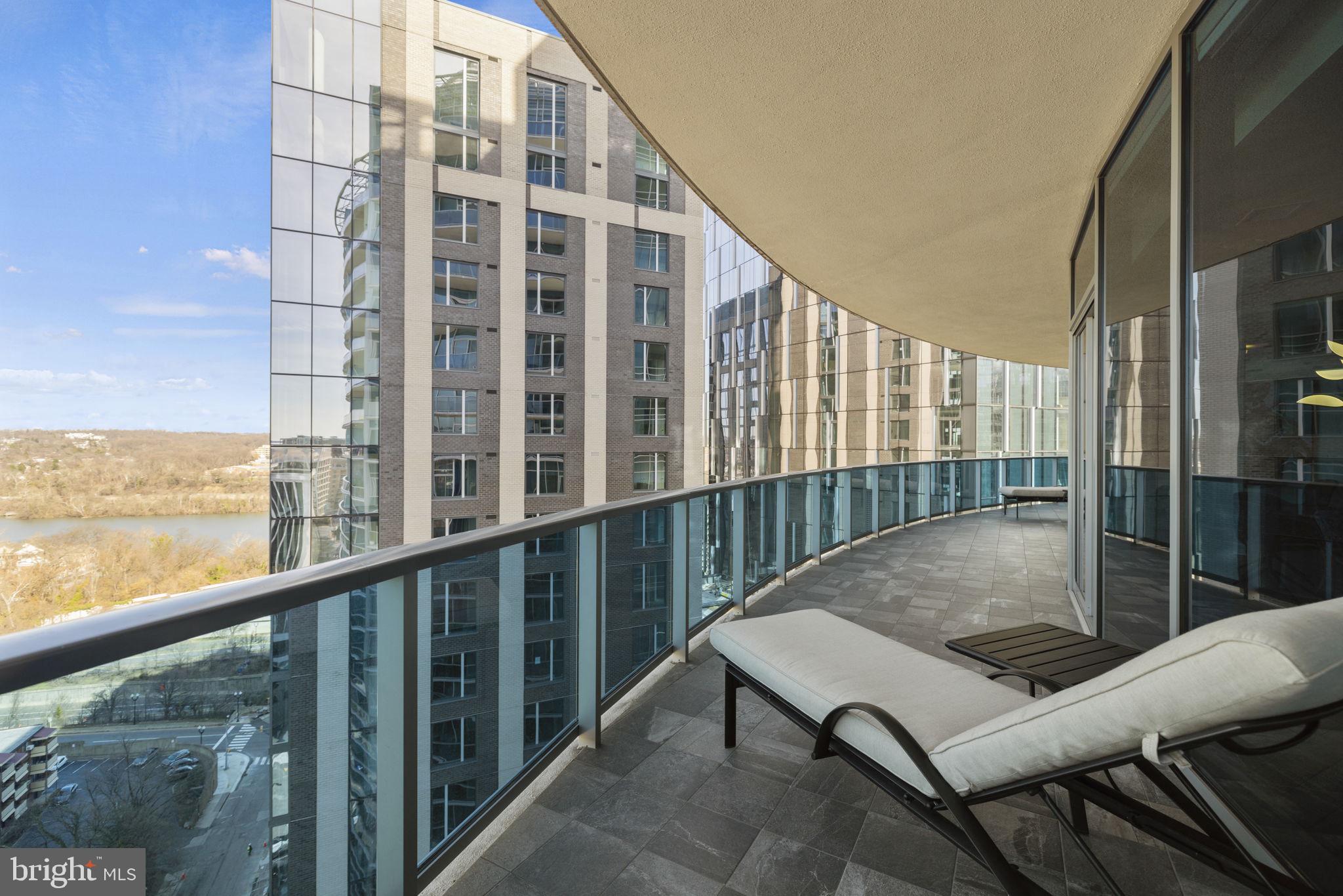 ROSSLYN - Residential