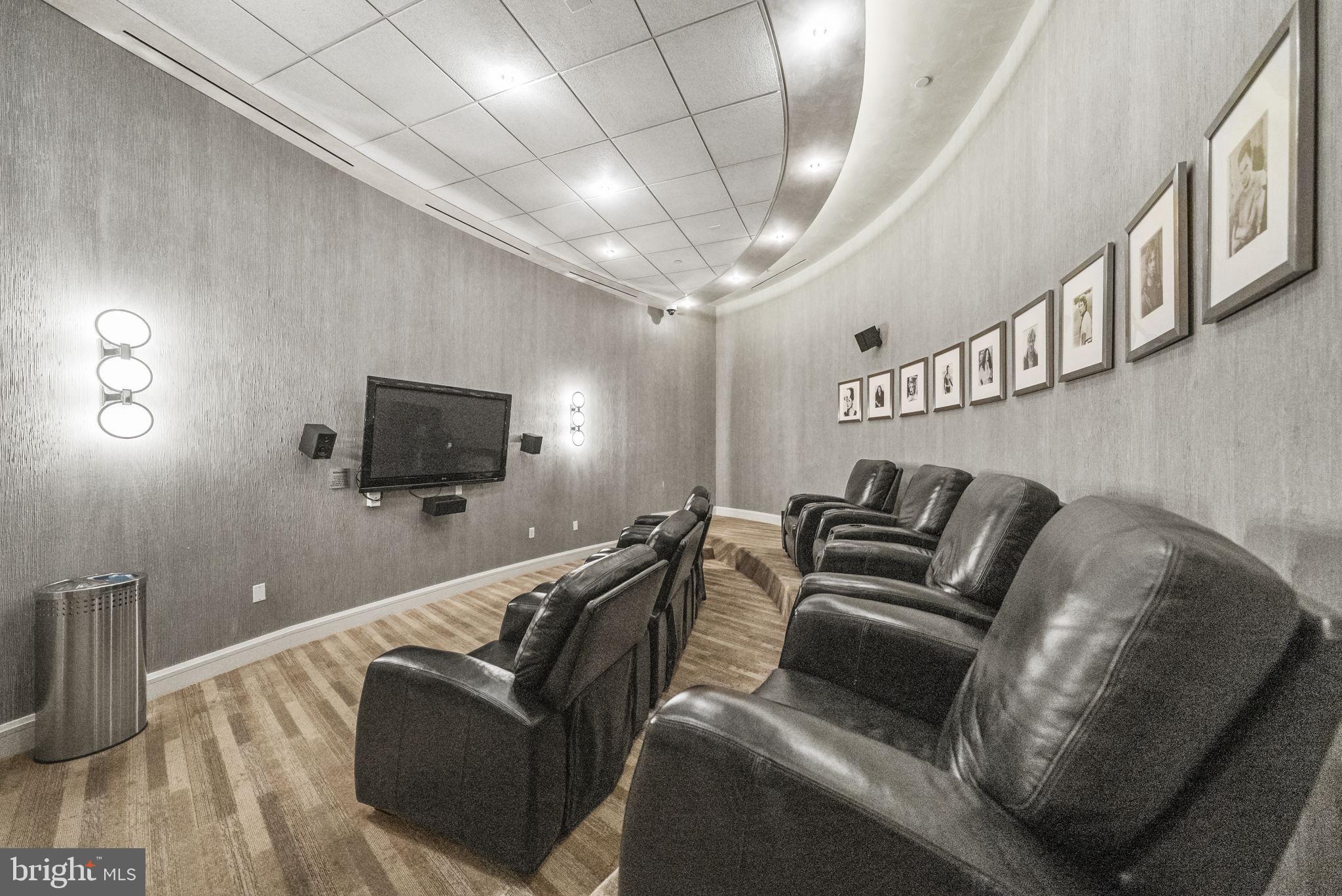 ROSSLYN - Residential