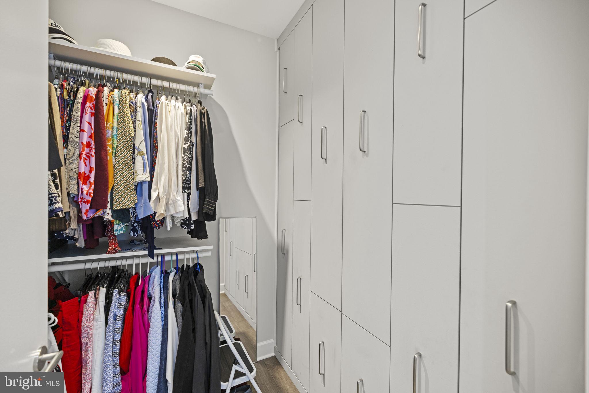 ROSSLYN - Residential