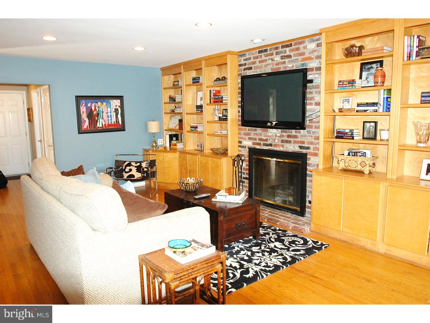 ITHAN MILLS - Residential