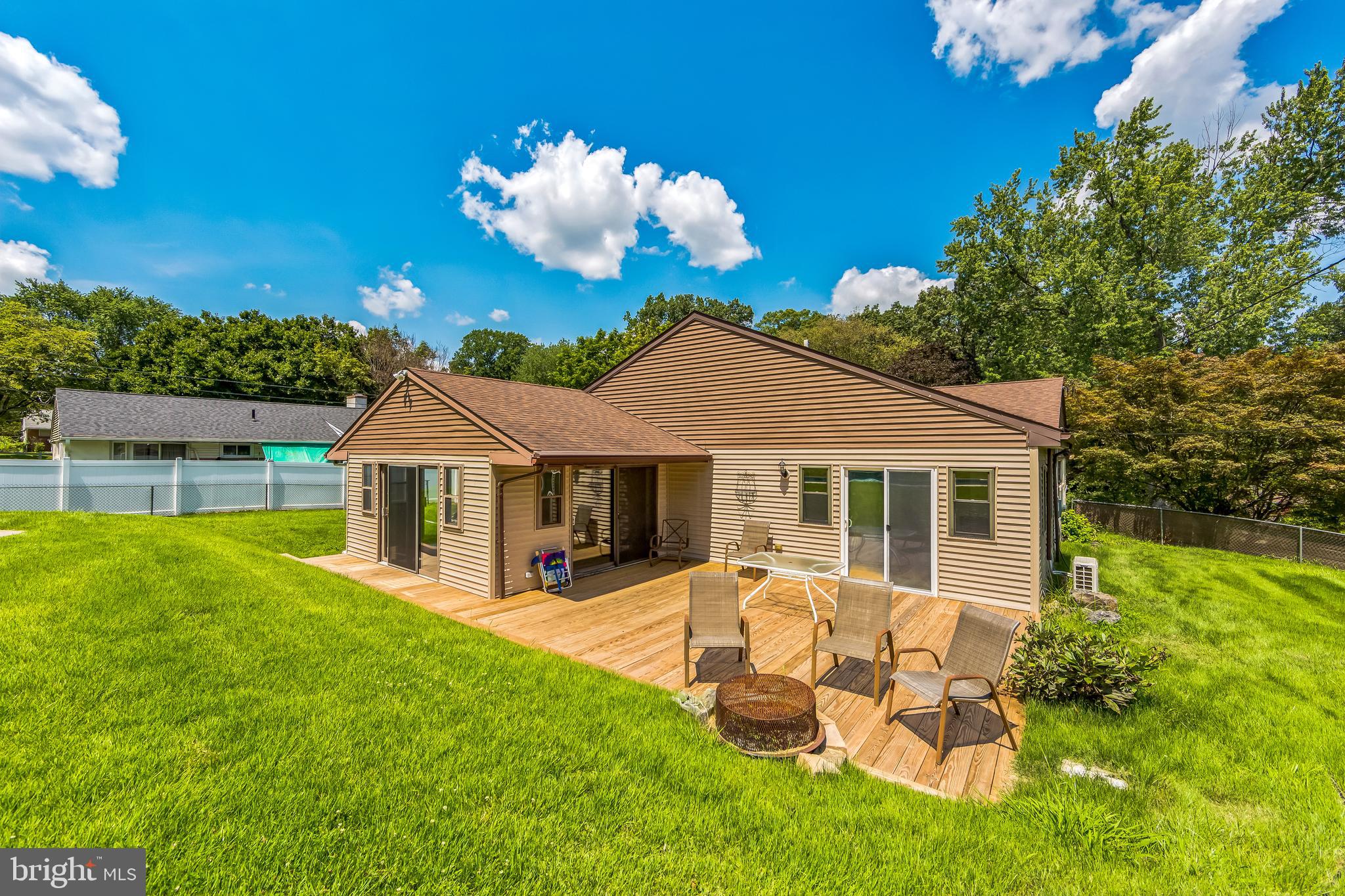 810 RIDLEY CREEK DRIVE