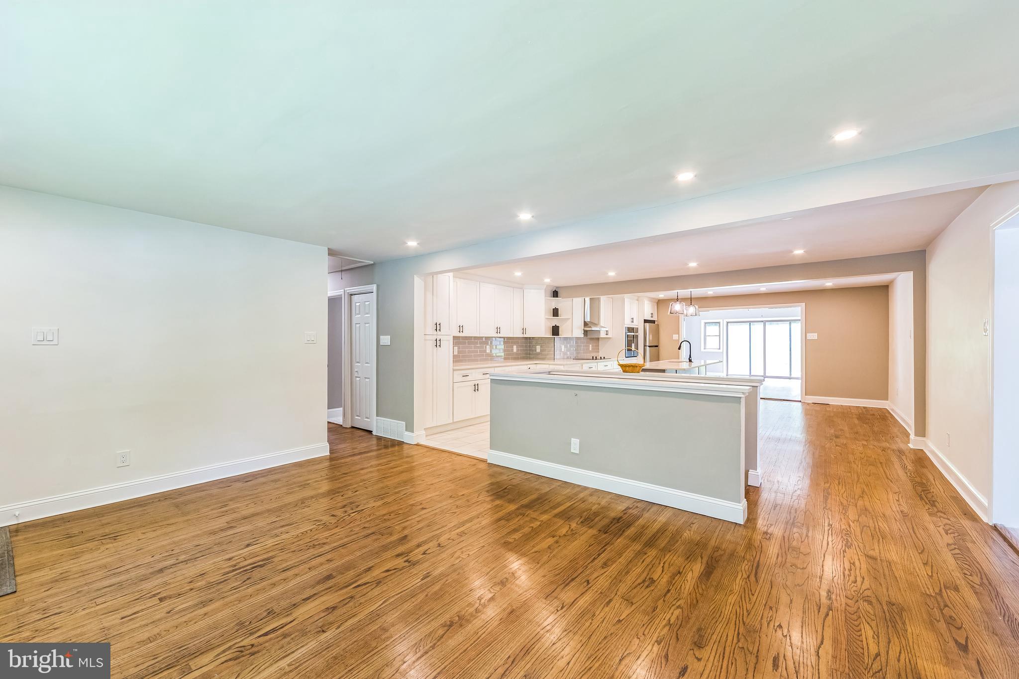 810 RIDLEY CREEK DRIVE