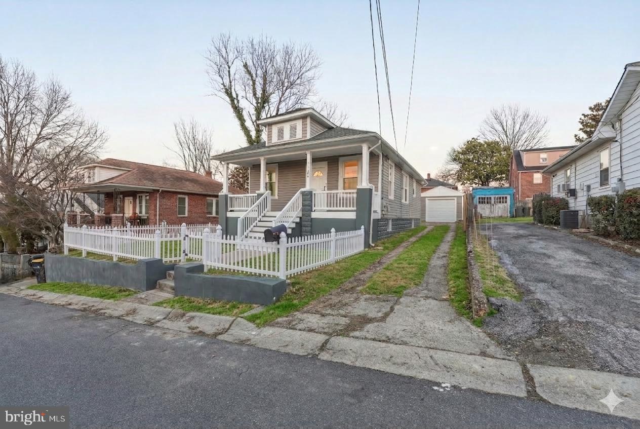 1126 JANSEN AVENUE