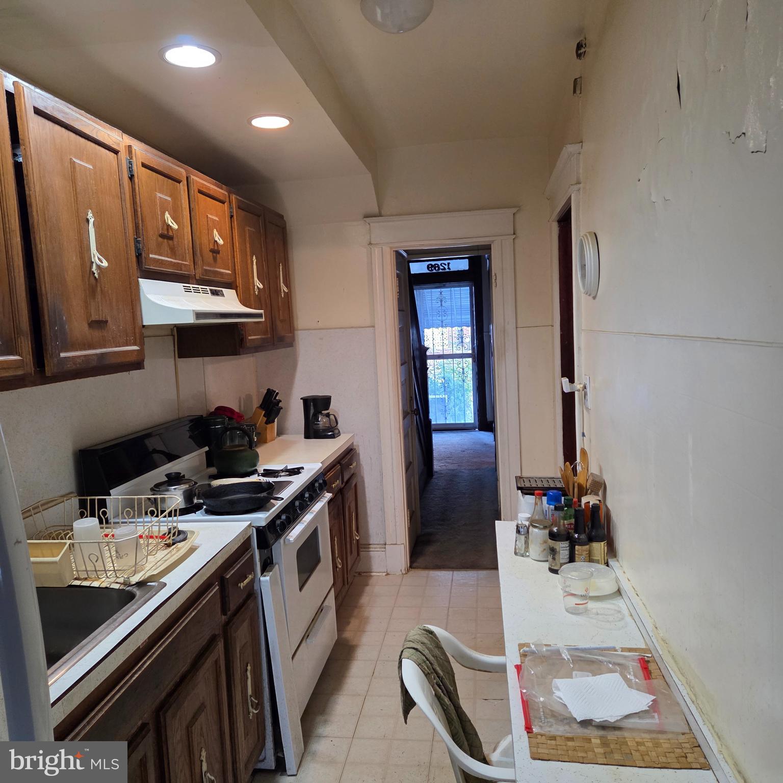 1269 OATES STREET NE