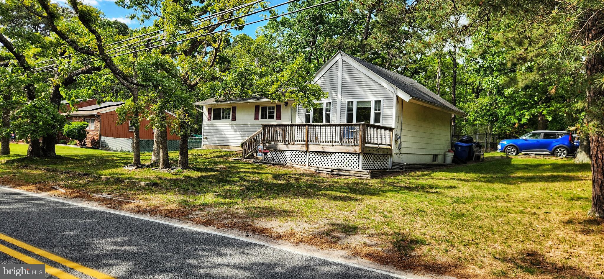 3203 N LAKESHORE DRIVE