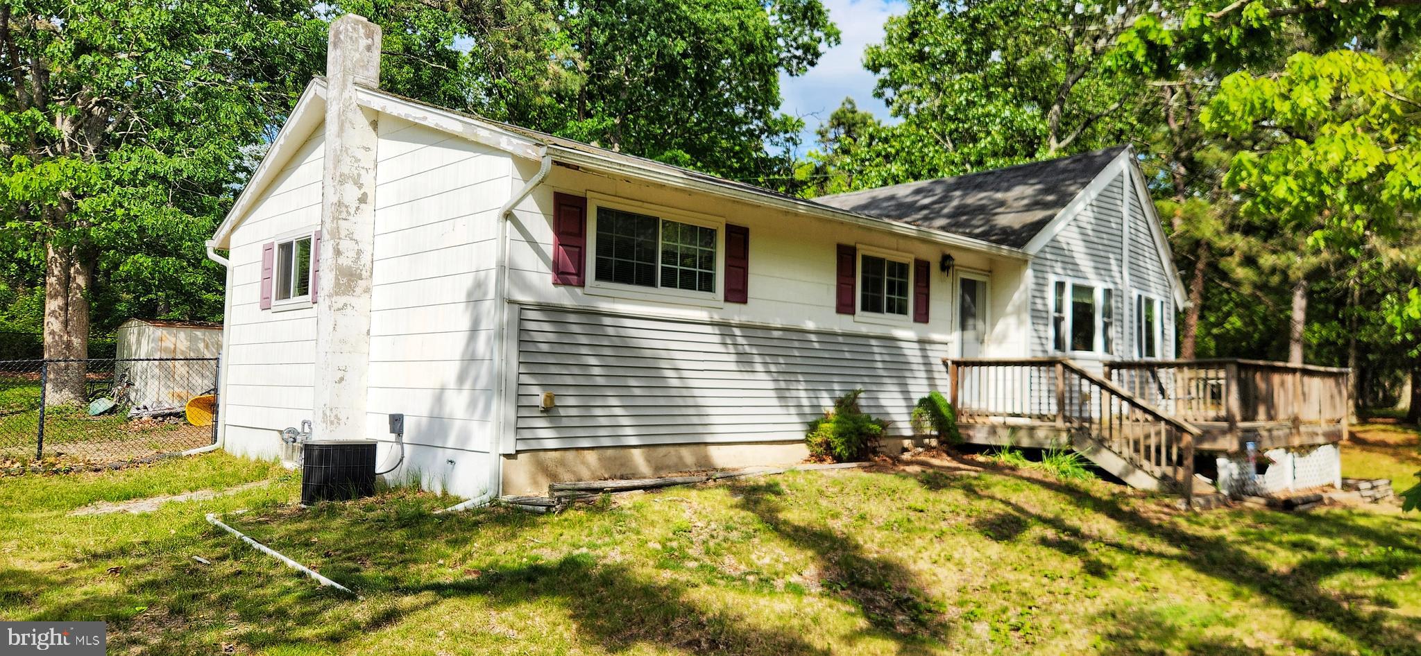 3203 N LAKESHORE DRIVE