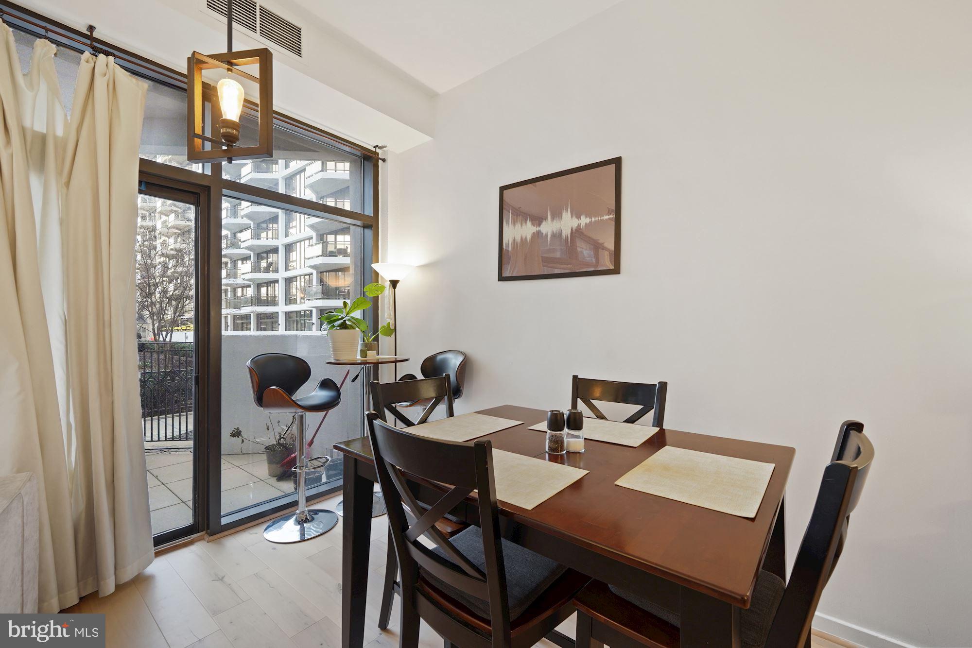 ATRIUM CONDO - Residential