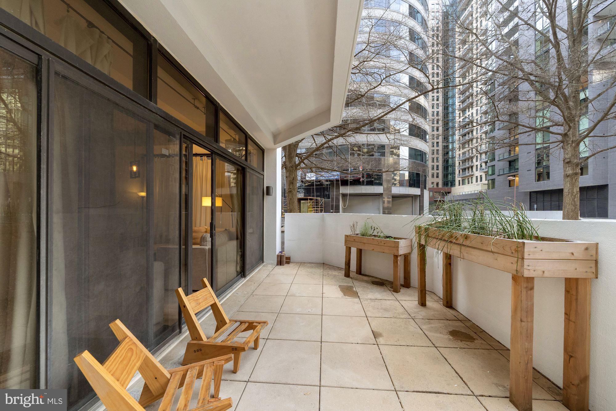 ATRIUM CONDO - Residential