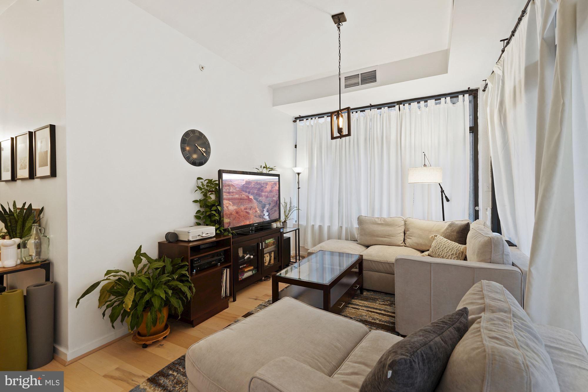 ATRIUM CONDO - Residential