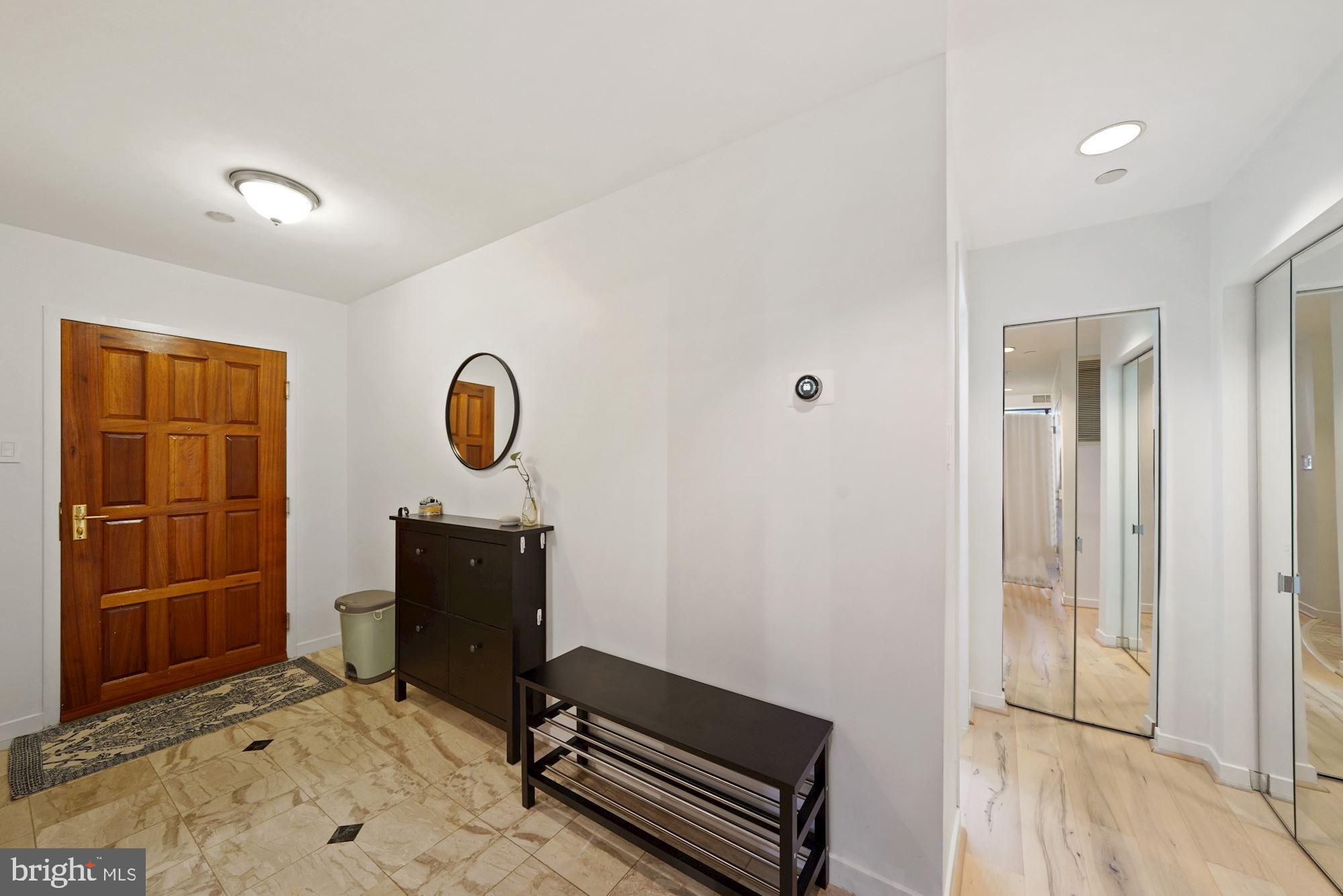 ATRIUM CONDO - Residential