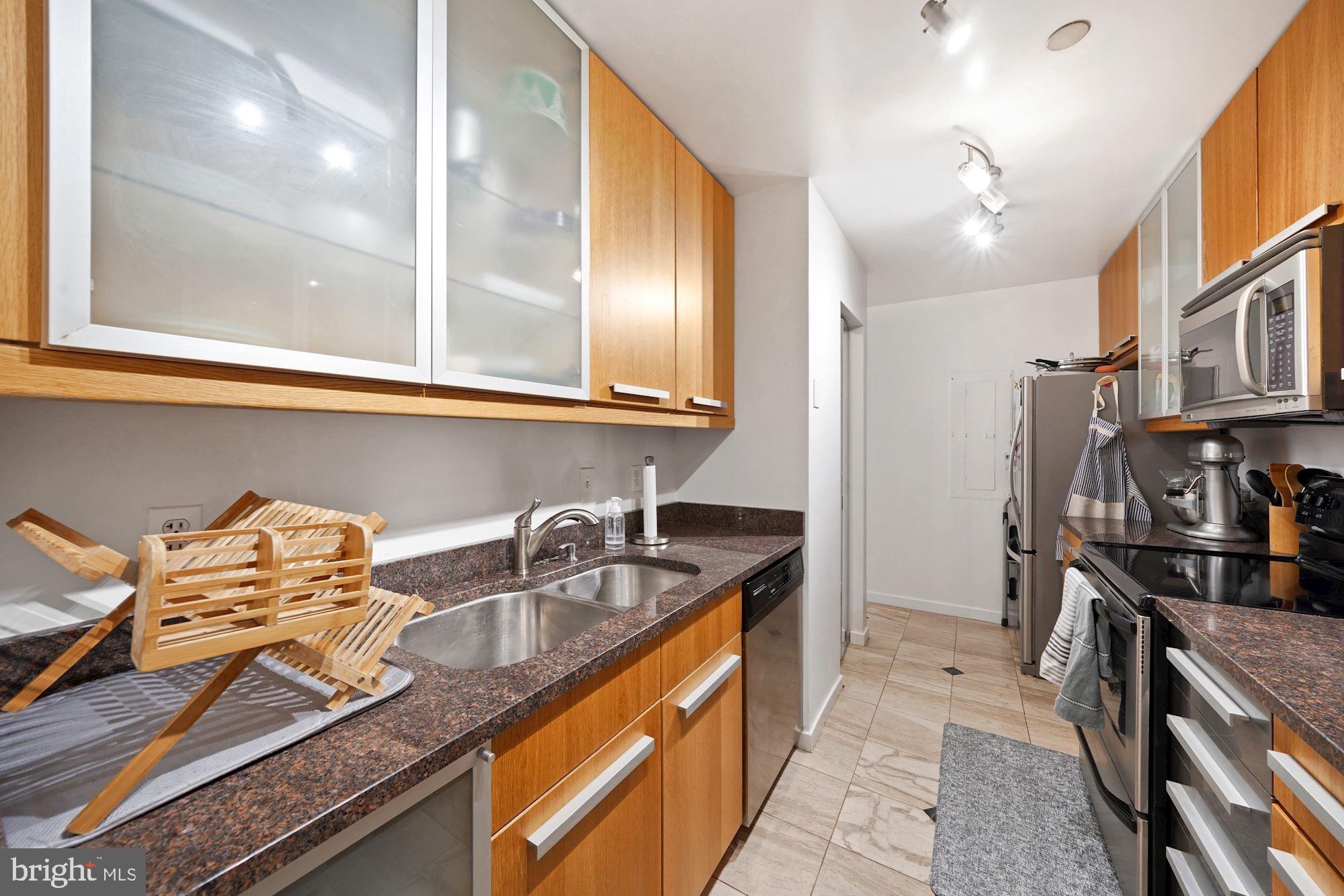 ATRIUM CONDO - Residential